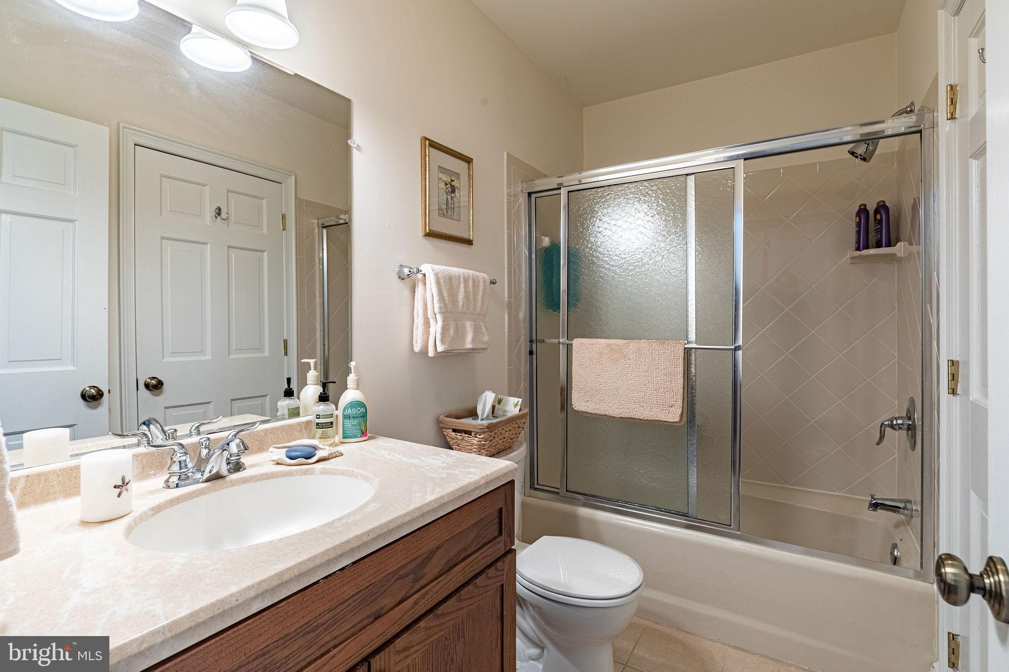 LANGLEY OAKS - Residential