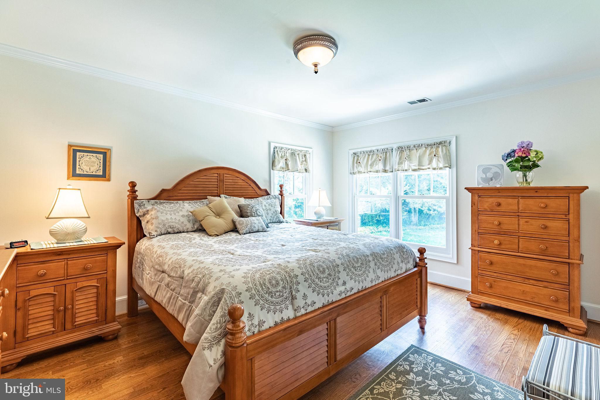 LANGLEY OAKS - Residential