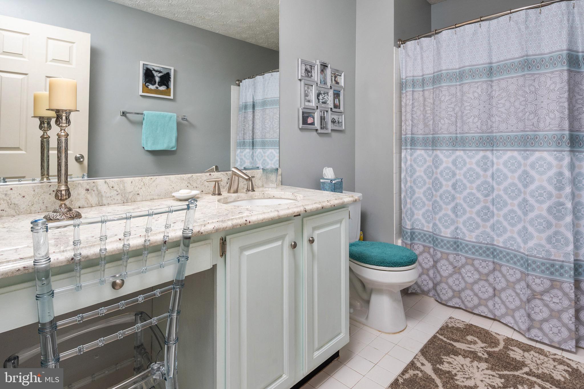 COURTS OF FOUR SEASONS - Residential