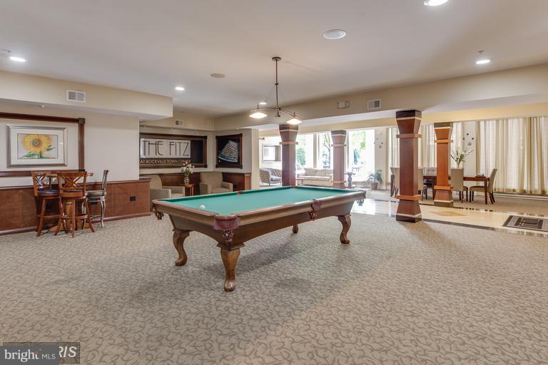 FITZ AT ROCKVILLE TOWN C - Residential