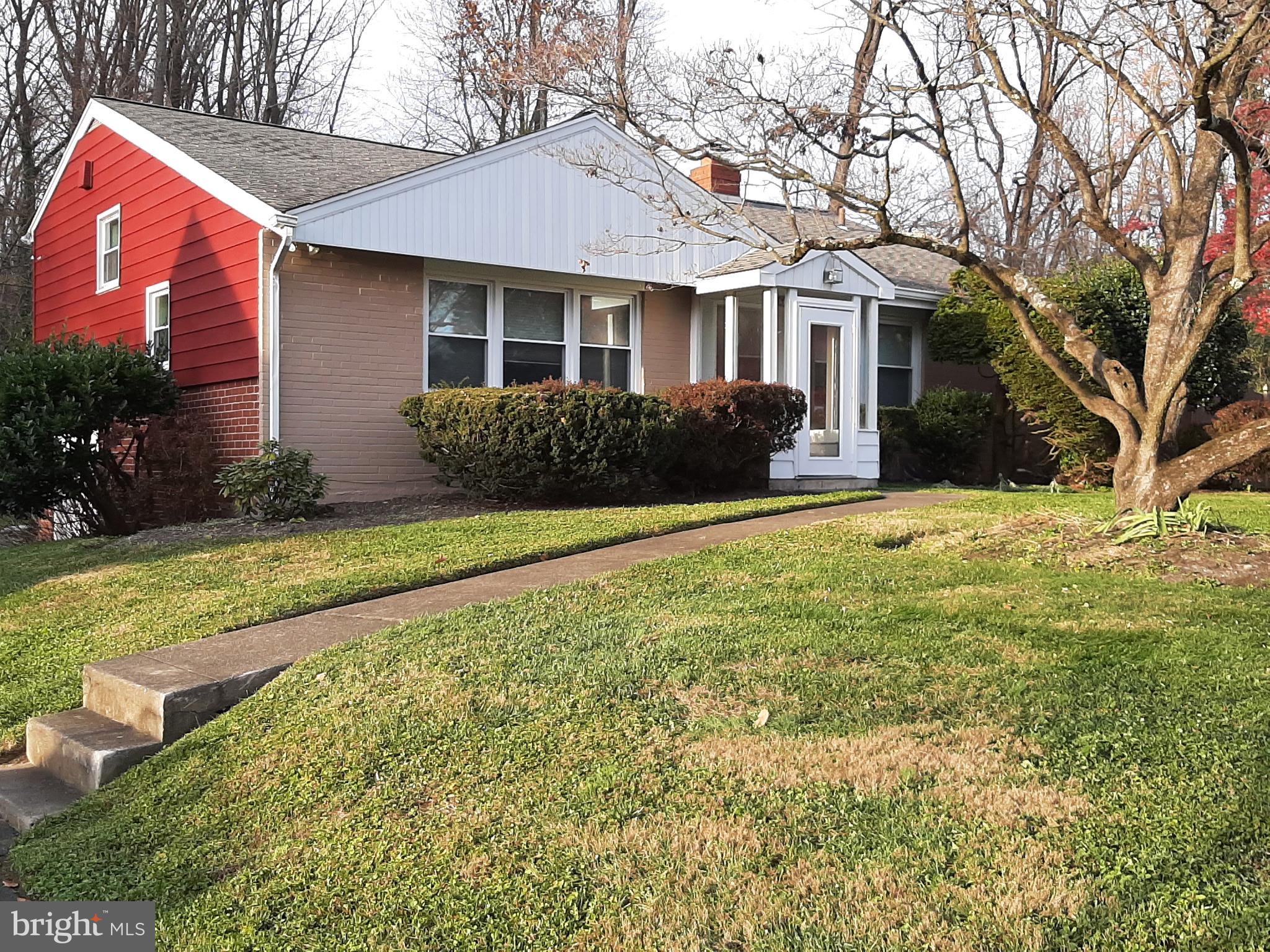 840 PEMBROKE ROAD