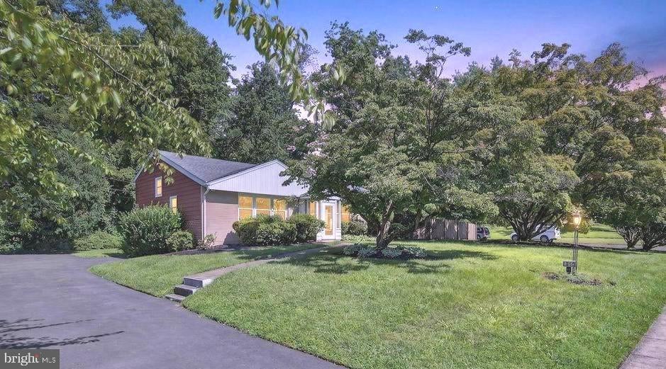 840 PEMBROKE ROAD