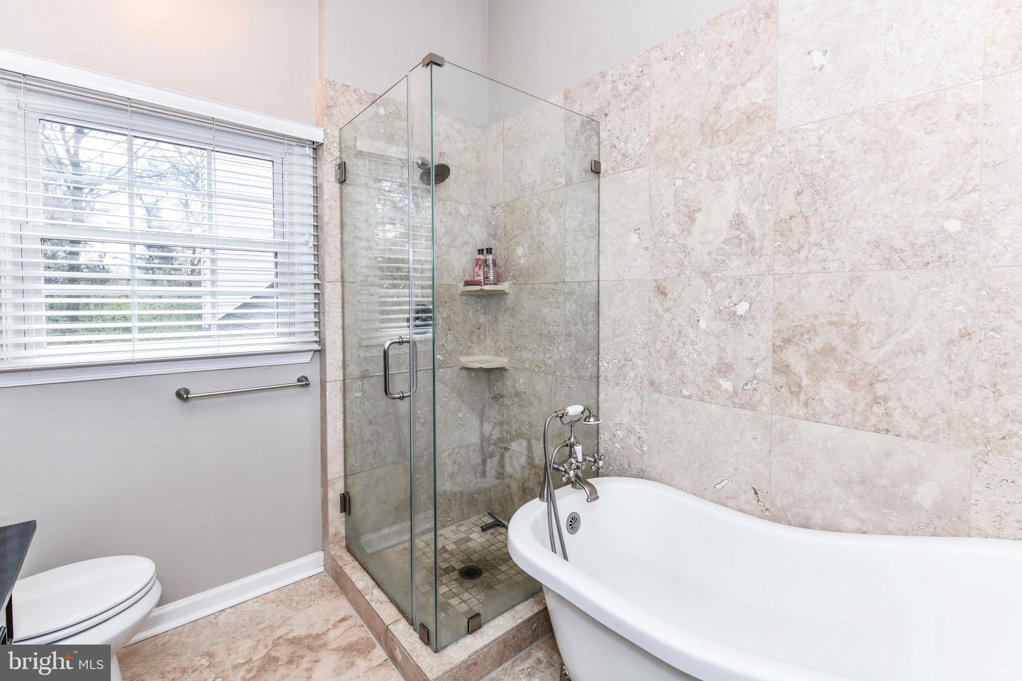 CHANTILLY HIGHLANDS - Residential