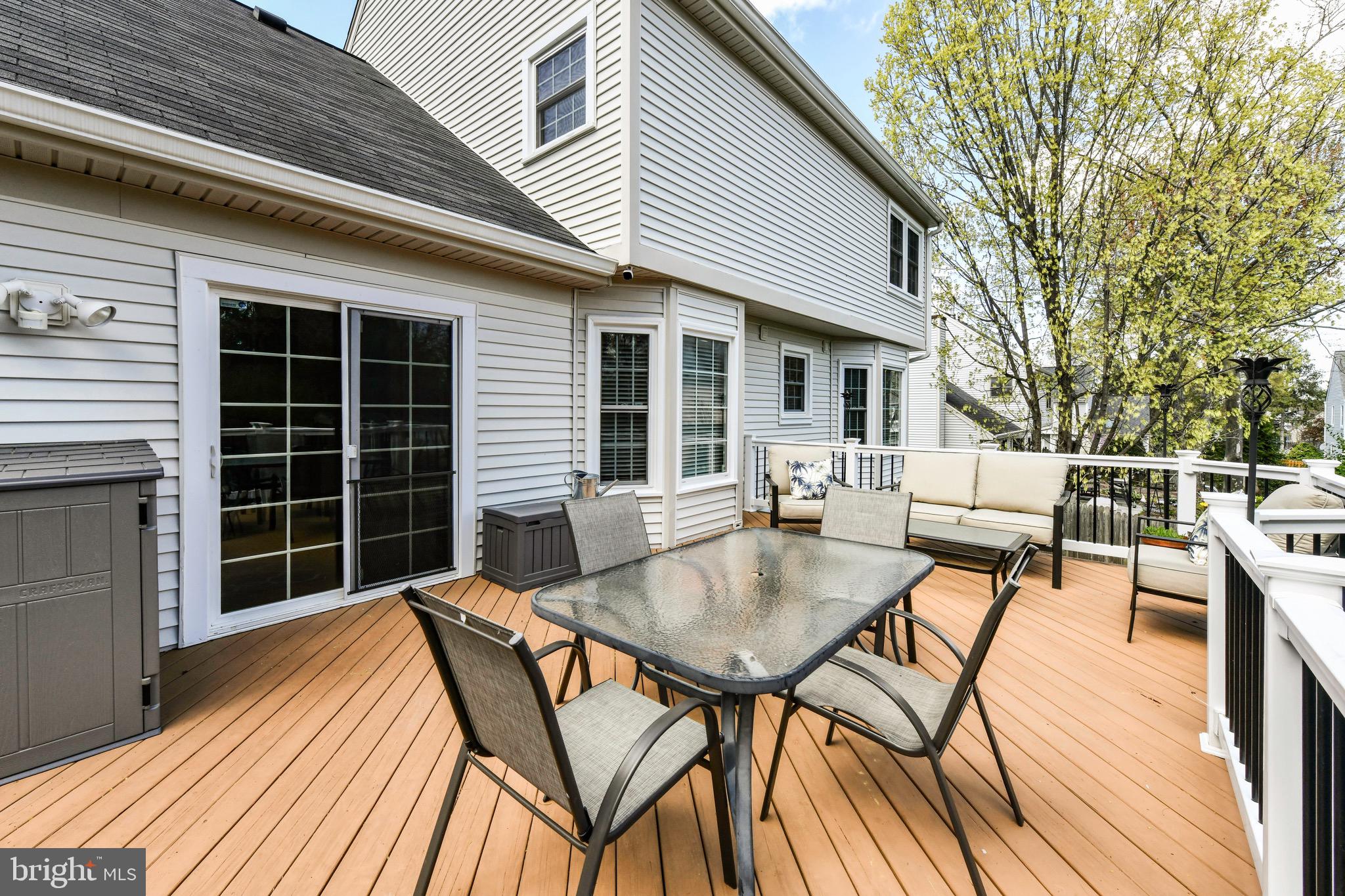 CHANTILLY HIGHLANDS - Residential