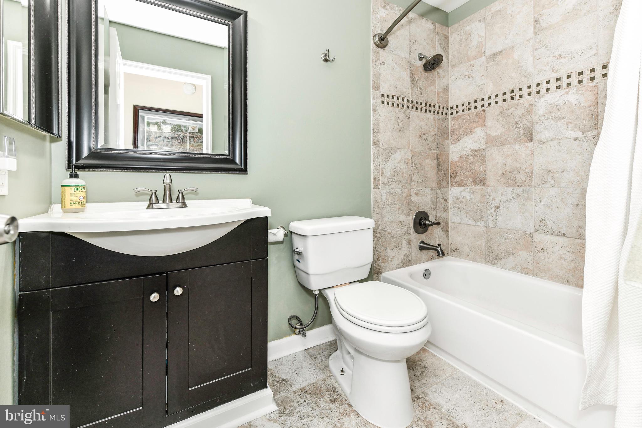 CHANTILLY HIGHLANDS - Residential