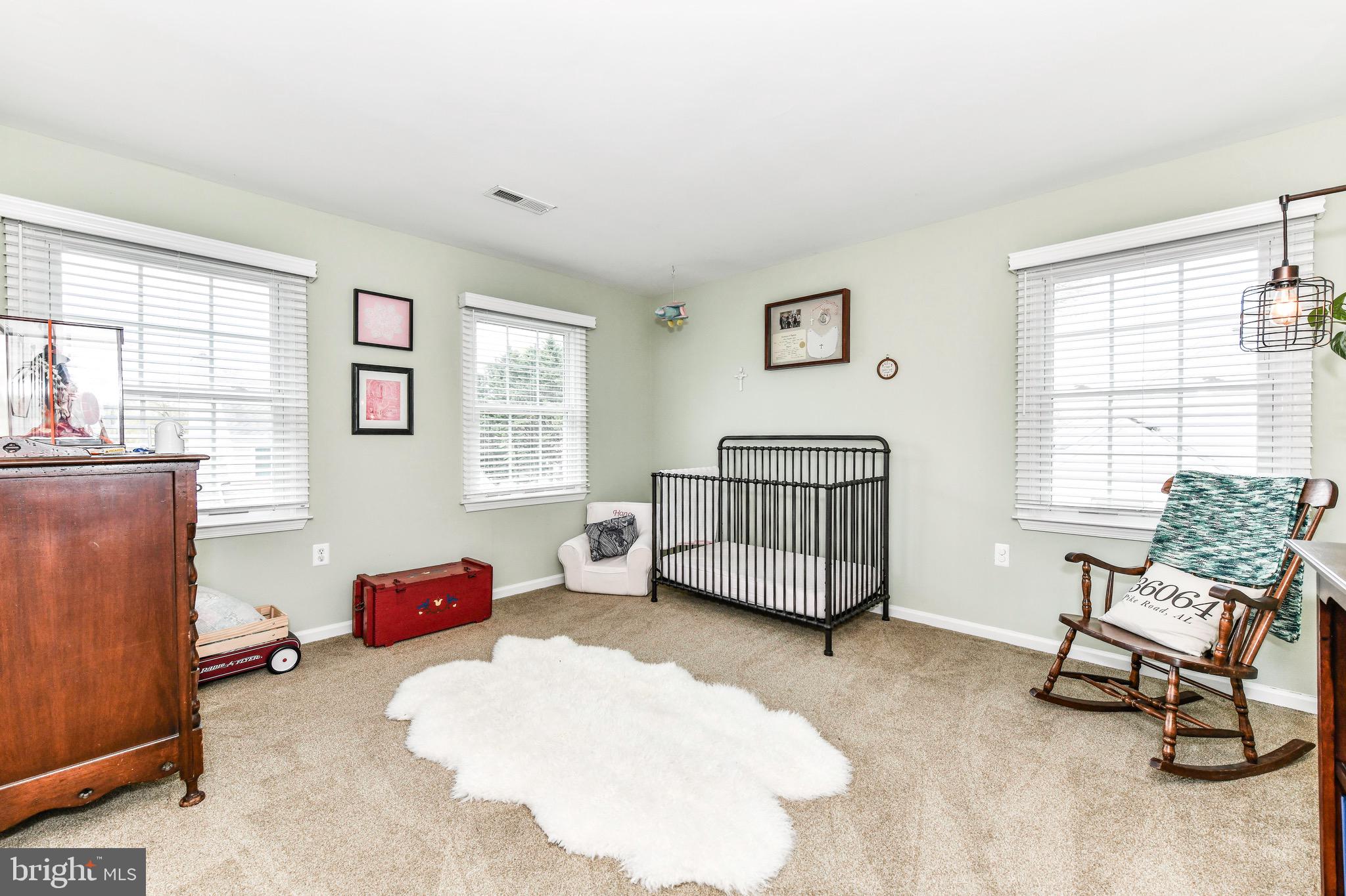 CHANTILLY HIGHLANDS - Residential