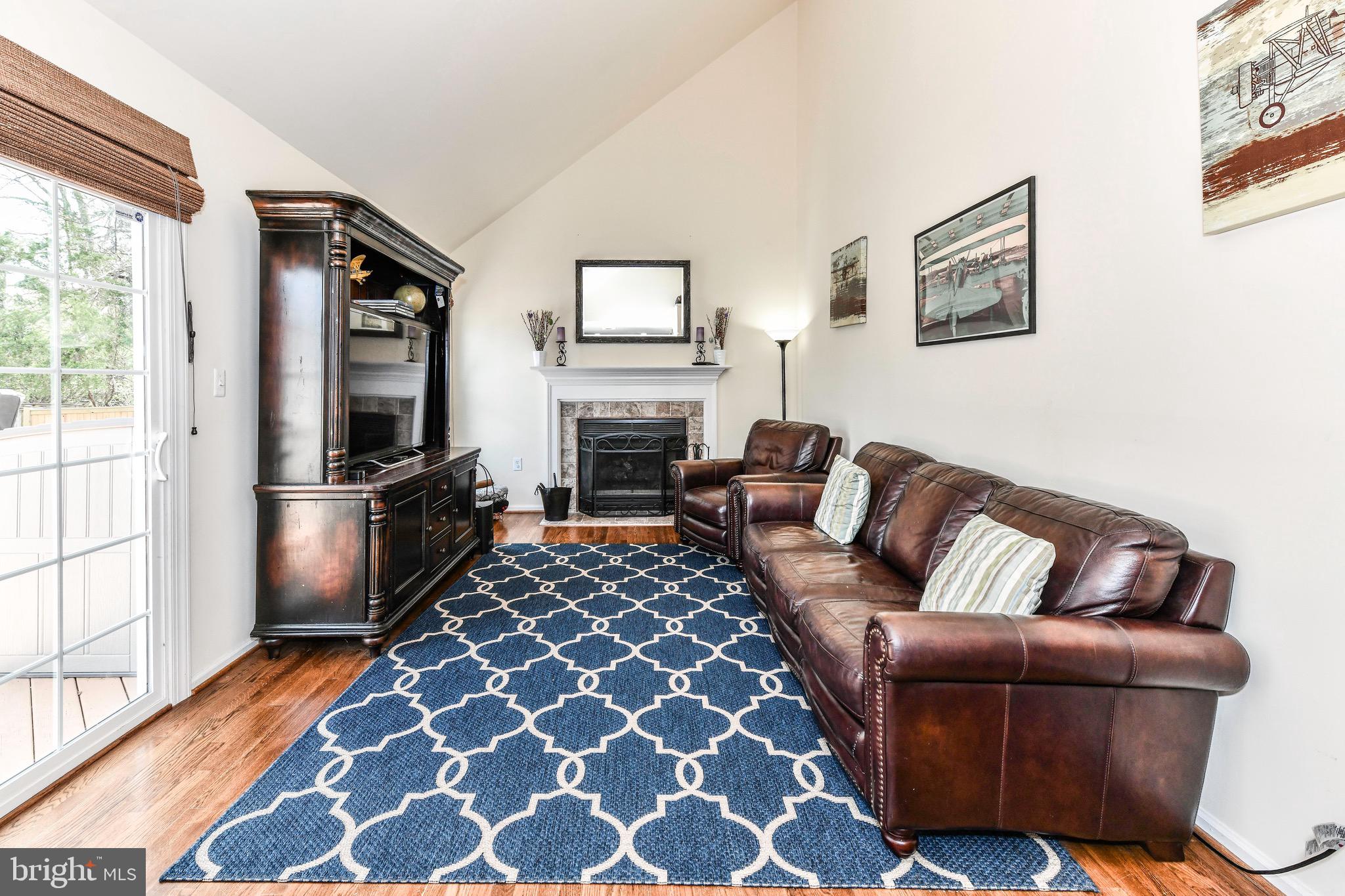 CHANTILLY HIGHLANDS - Residential