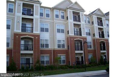 FAIRFAX RIDGE CONDOS - Residential Lease