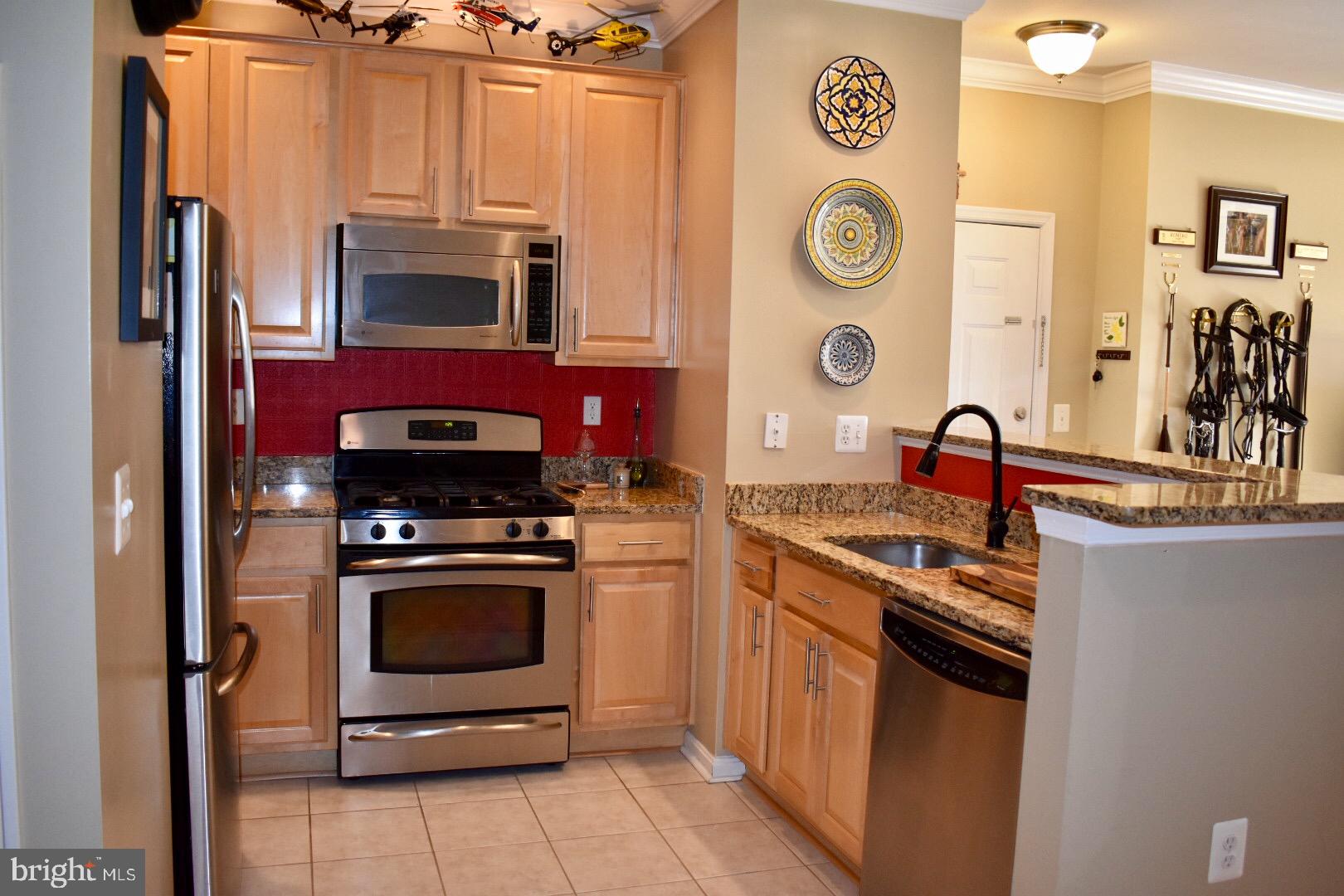 FAIRFAX RIDGE CONDOS - Residential Lease