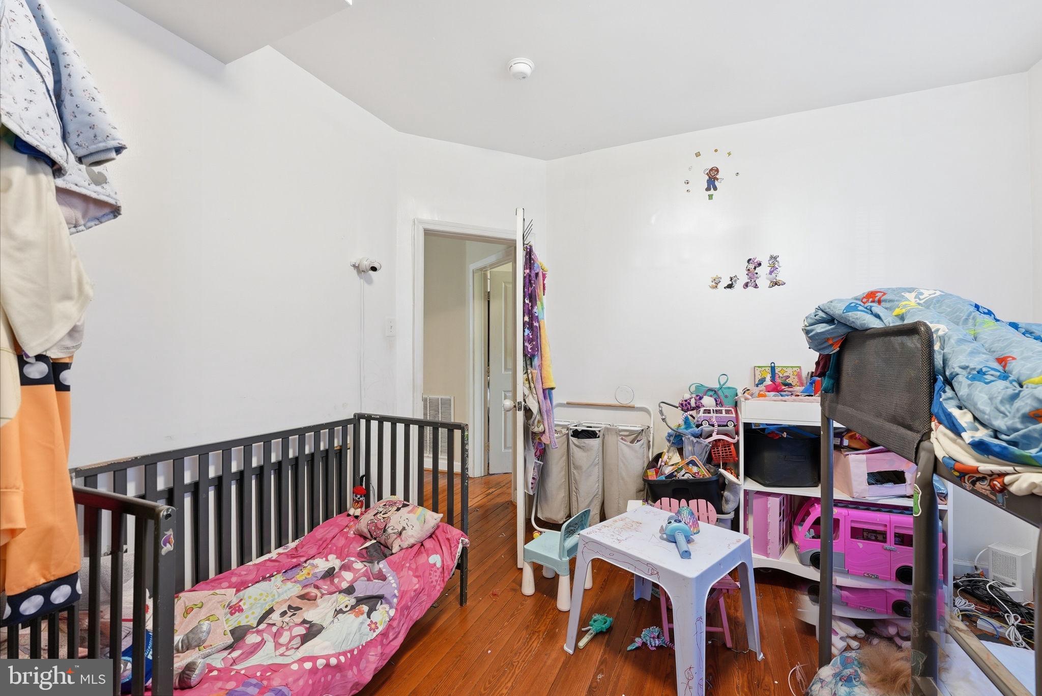 CLINTON - Residential