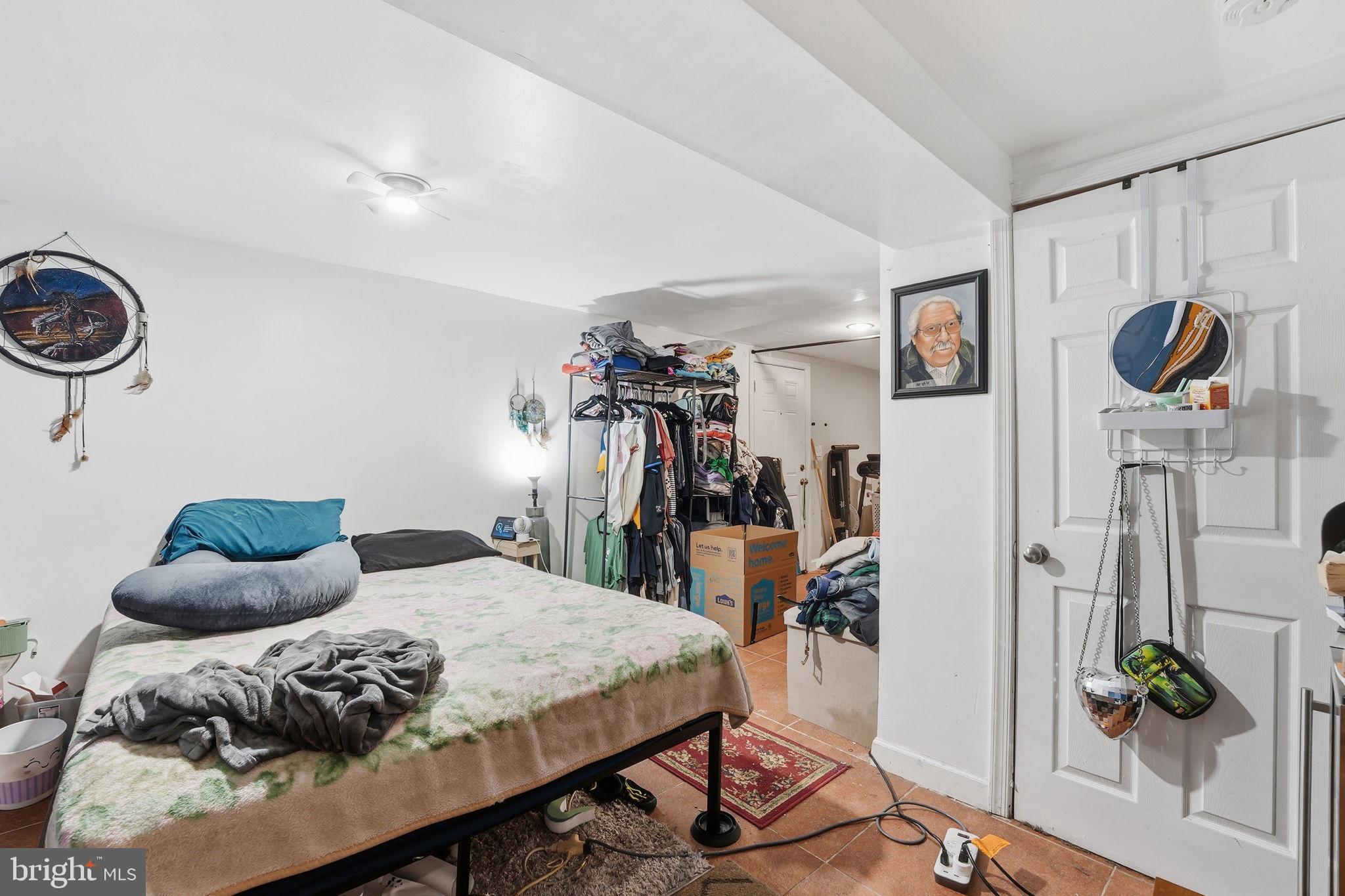 CLINTON - Residential