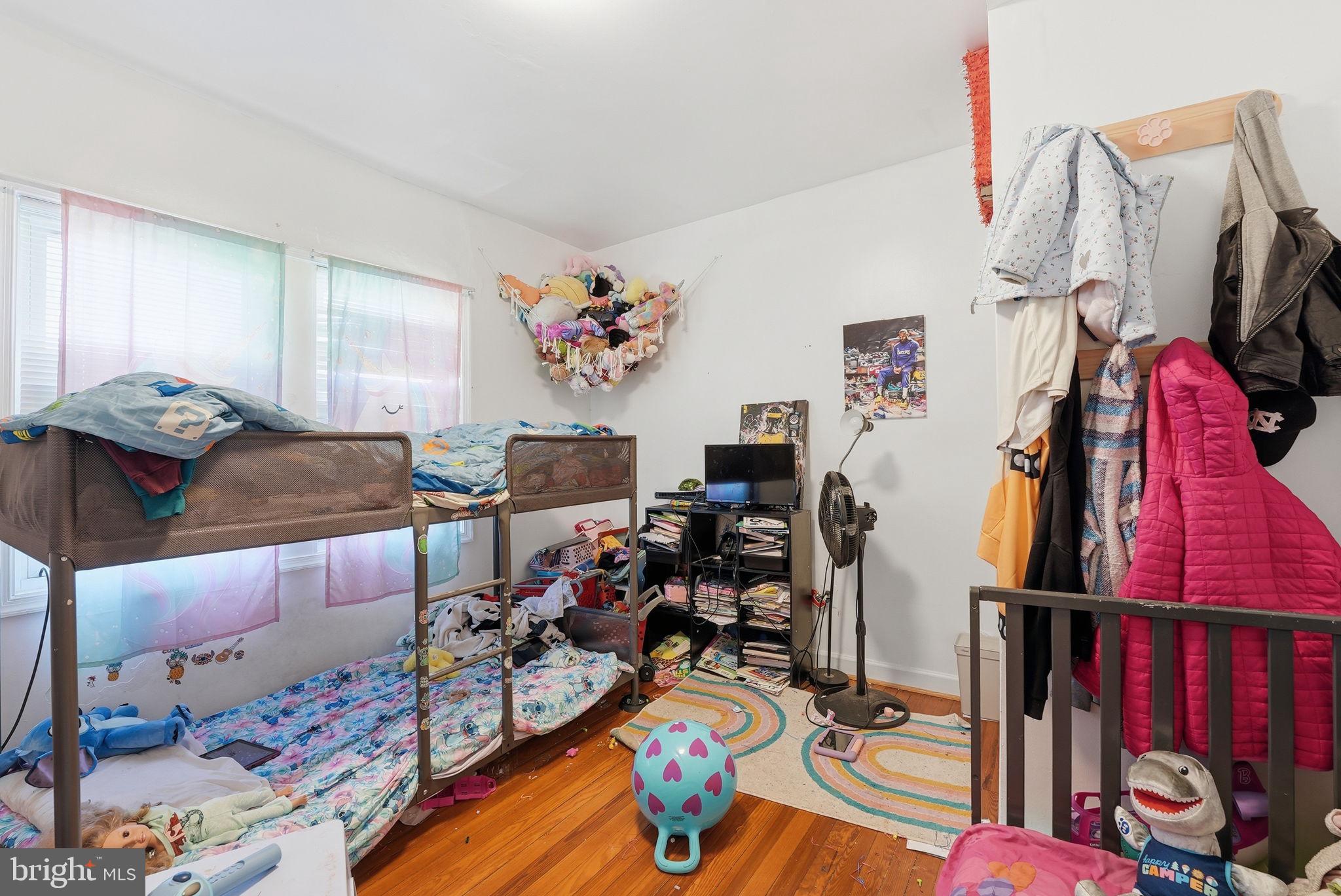 CLINTON - Residential