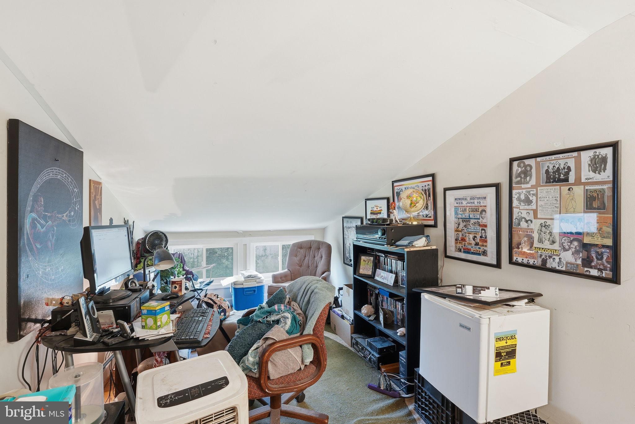 CLINTON - Residential