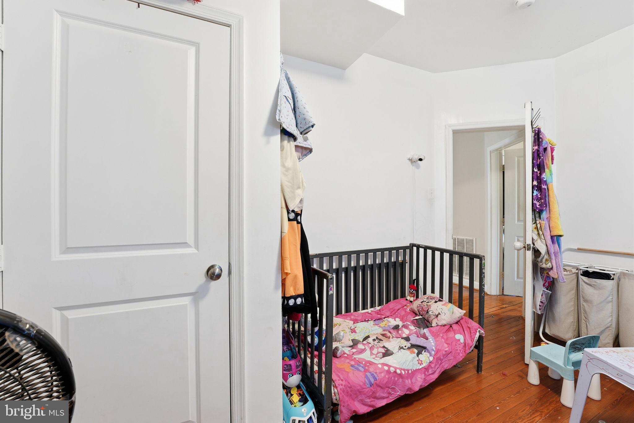 CLINTON - Residential