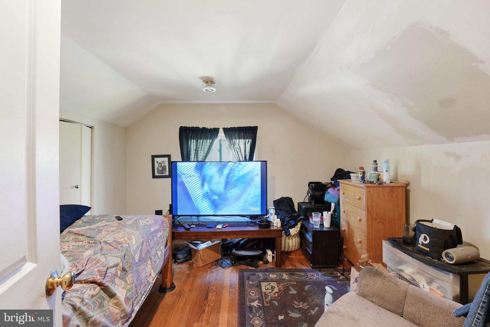 CLINTON - Residential