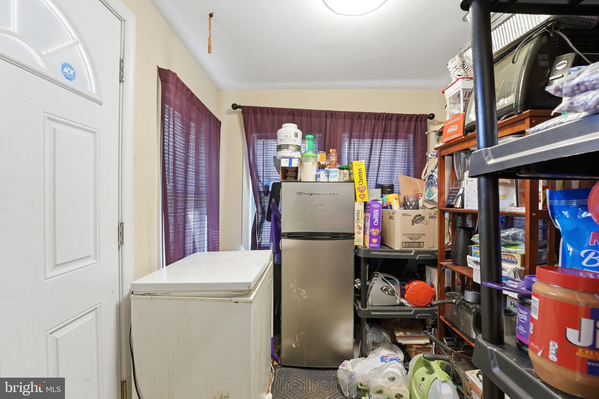 CLINTON - Residential