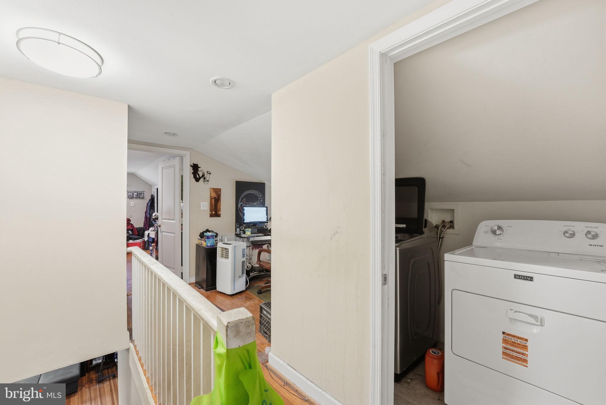 CLINTON - Residential