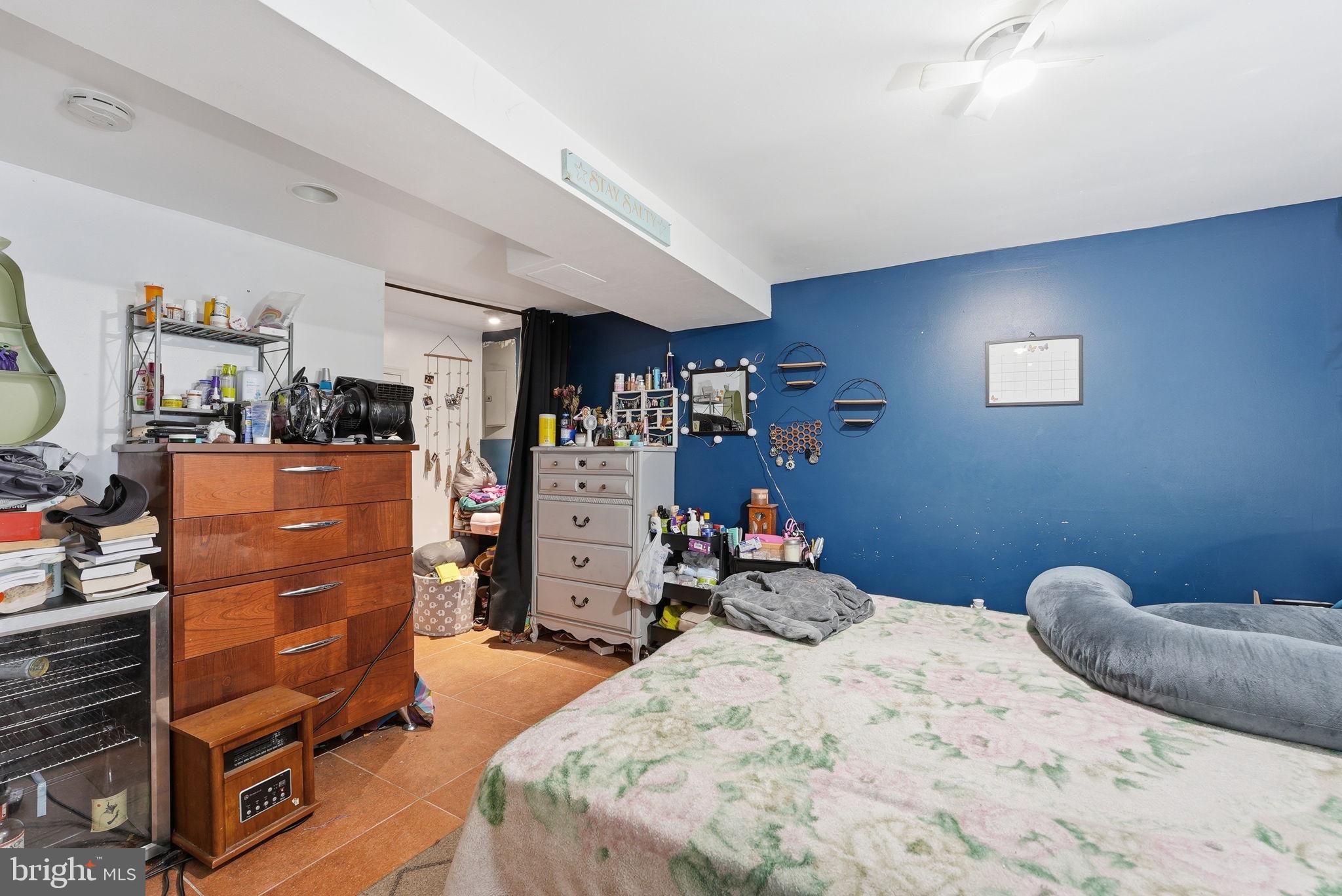 CLINTON - Residential