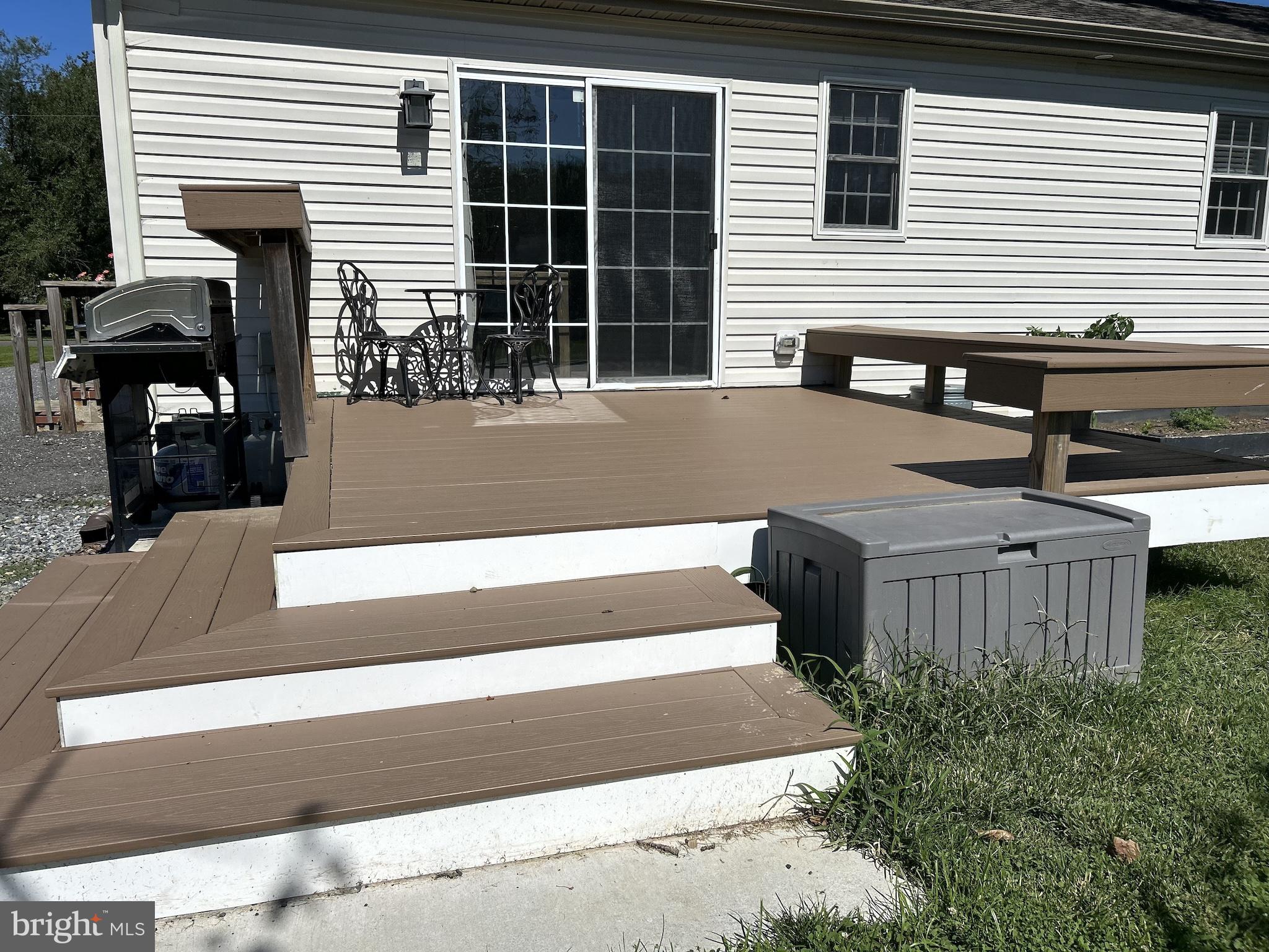 QUAKER ESTATES - Residential