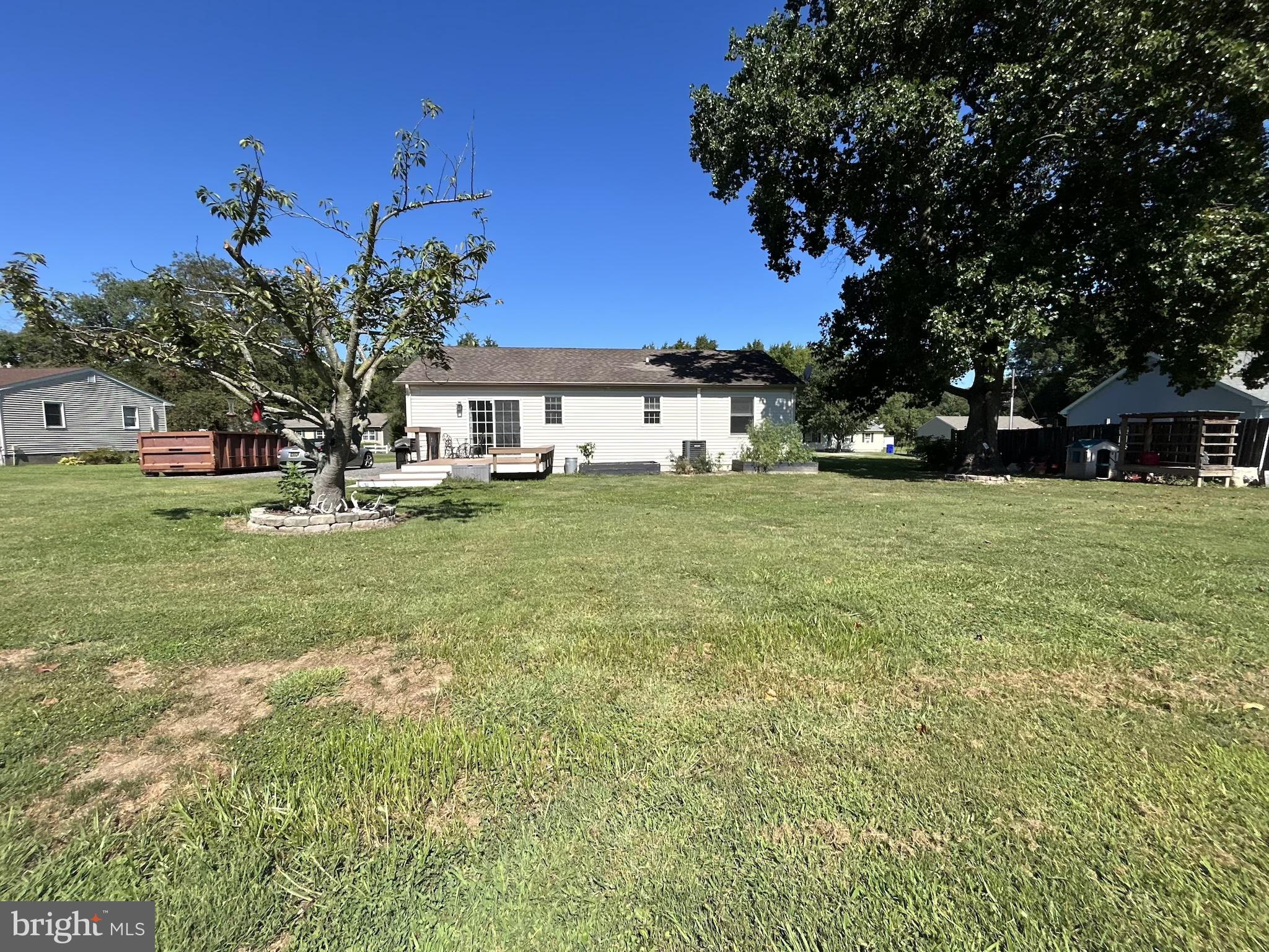 QUAKER ESTATES - Residential