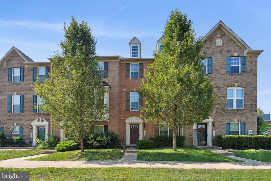 Discover the ultimate in luxurious townhome living at FIELDSIDE AT ST CHARLES where style and comfort meet in perfect harmony. This stunning property presents a rare opportunity to enjoy bright, open-concept living with 9' ceilings, recessed lighting, and modern amenities that cater to your every need. The heart of the home is the inviting living room, where you can relax with family and friends after a long day. Prepare delicious meals in the gourmet kitchen with its sleek island, breakfast bar, stainless steel appliances, and elegant granite countertops. The kitchen also boasts space for a large dining table, creating a perfect setting for entertaining. Upstairs, you'll find a fully carpeted floor, offering a peaceful retreat from the hustle and bustle of daily life. The primary bedroom suite is a highlight of the property, with large windows that let in plenty of natural light, a walk-in closet, and an ensuite bathroom. Two additional bedrooms, a full bathroom, and a full-size washer and dryer complete the top floor. On the lower level, you'll find a spacious family room along with a half bathroom for added convenience and a walk-out to the fenced yard. There's also a 4th bedroom that gives you that office, exercise room, or guest room.