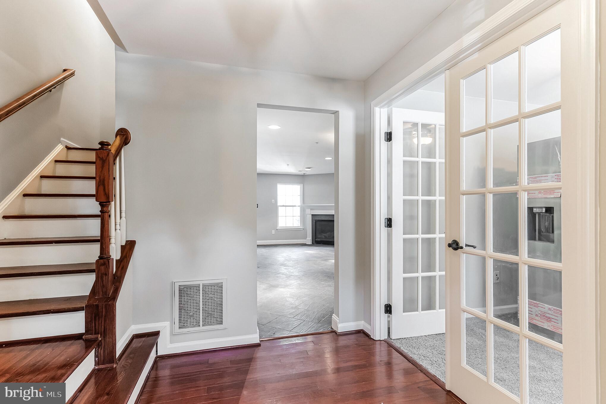 FIELDSIDE AT ST CHARLES - Residential