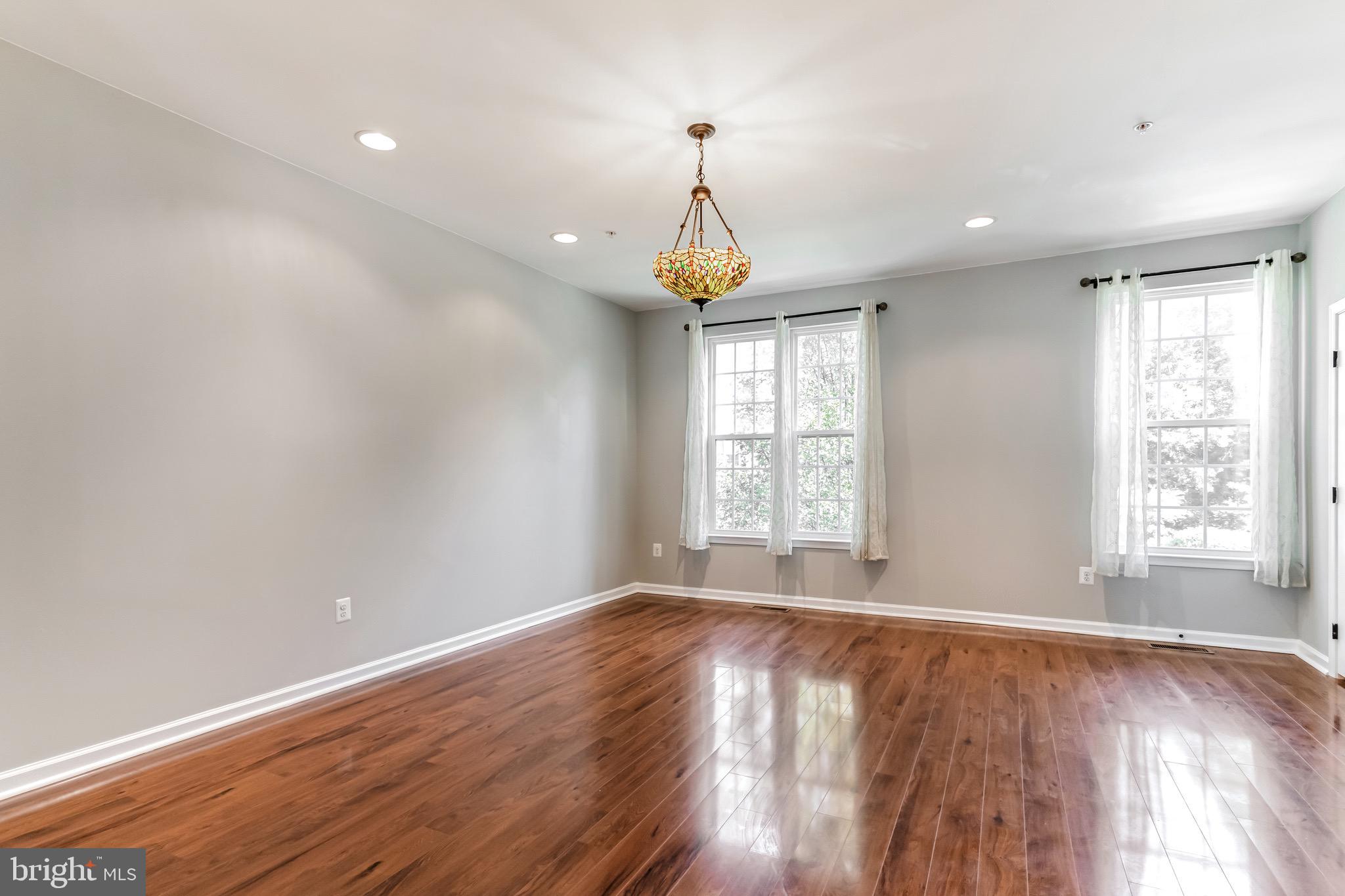 FIELDSIDE AT ST CHARLES - Residential