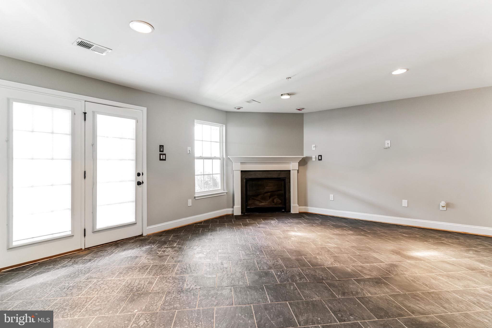 FIELDSIDE AT ST CHARLES - Residential