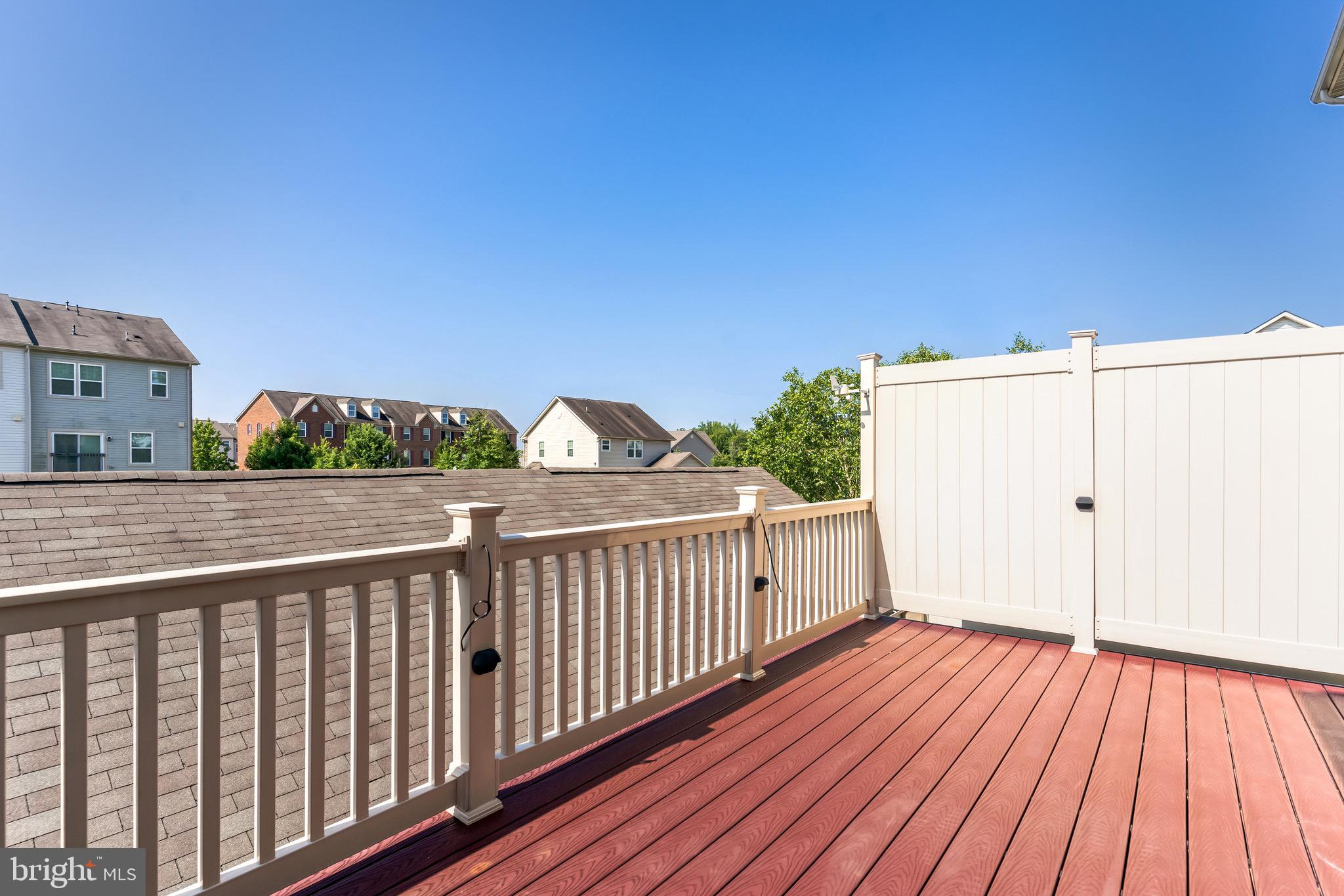 FIELDSIDE AT ST CHARLES - Residential