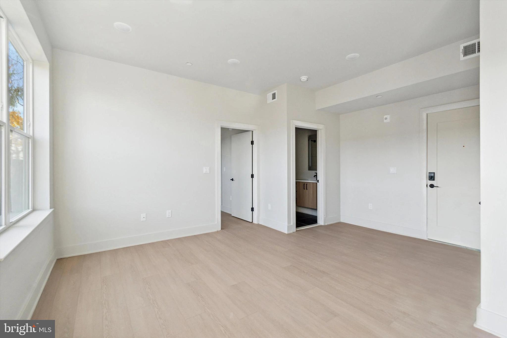 GERMANTOWN - Residential Lease