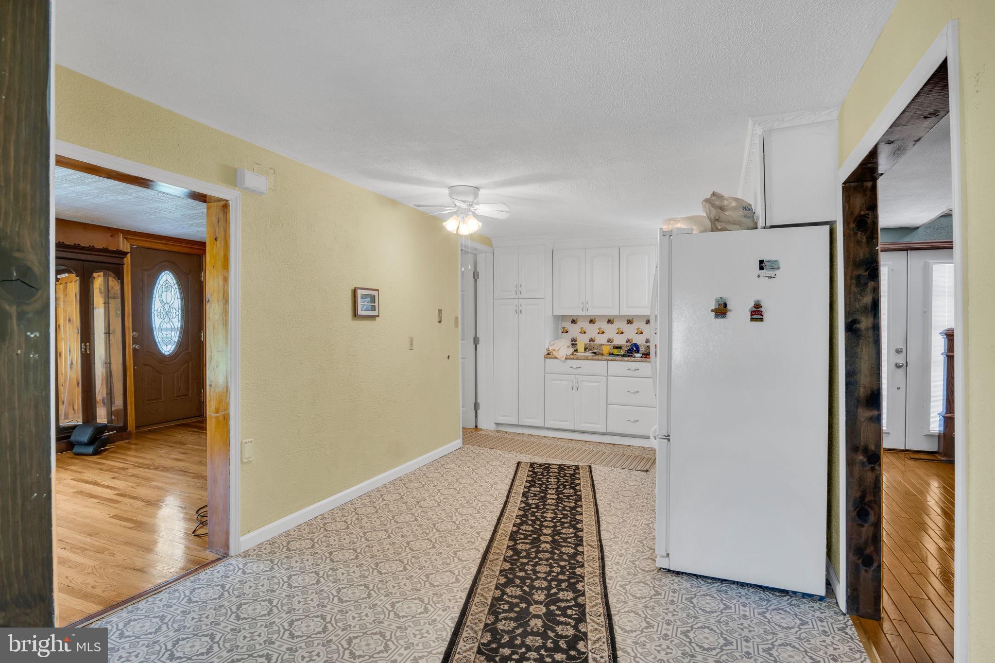 223 PEACH GLEN ROAD