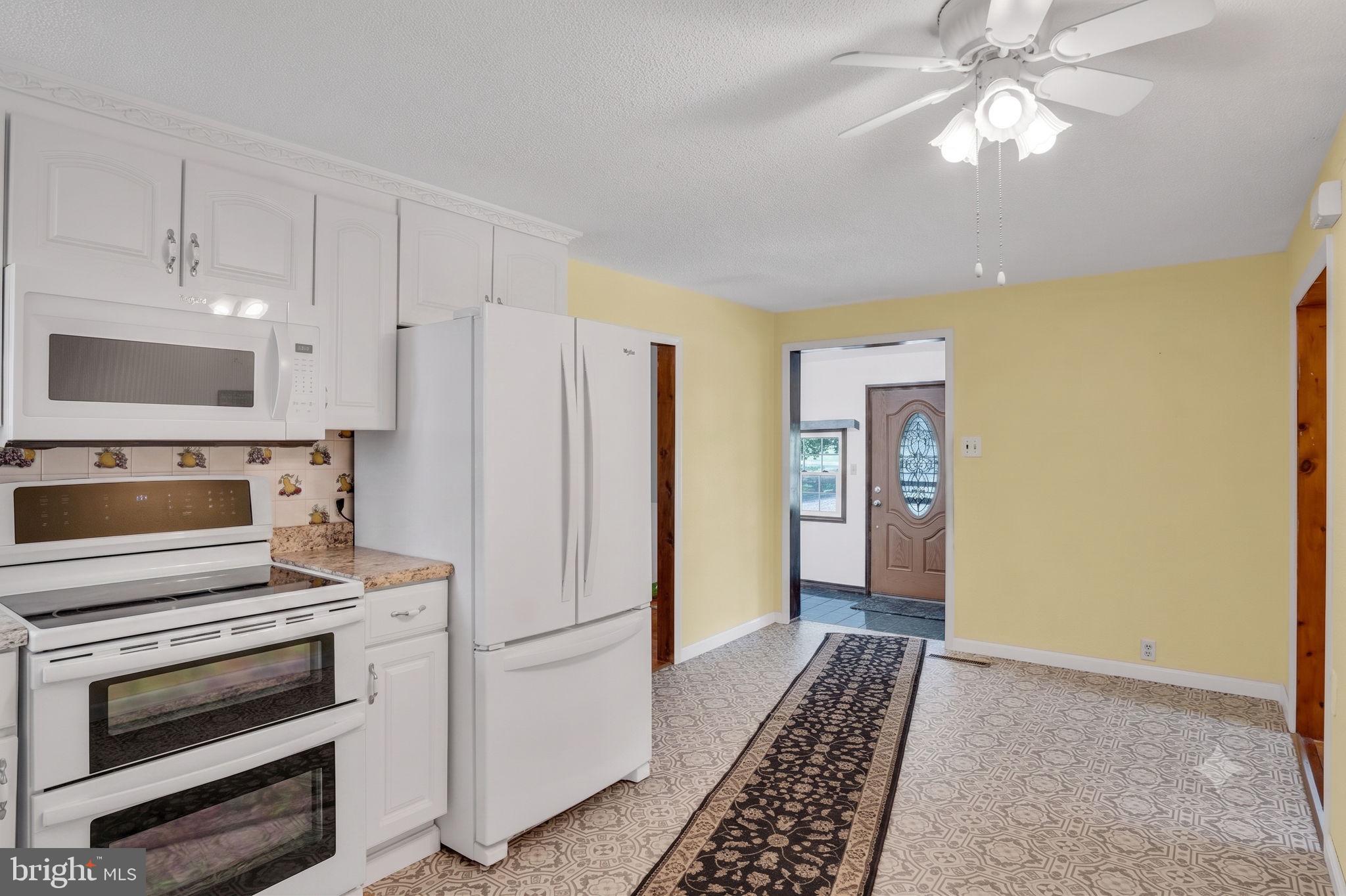 223 PEACH GLEN ROAD