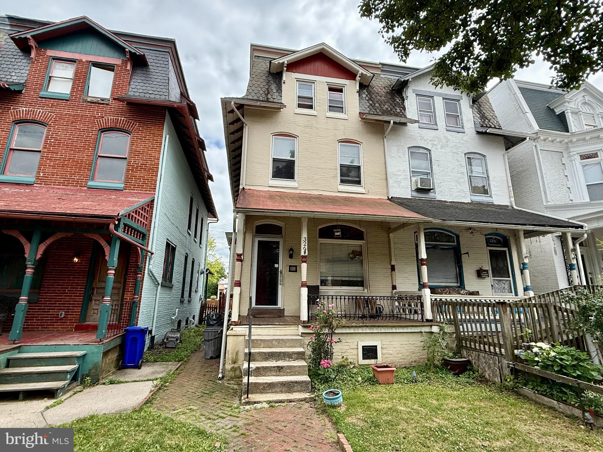 326 WINDSOR STREET