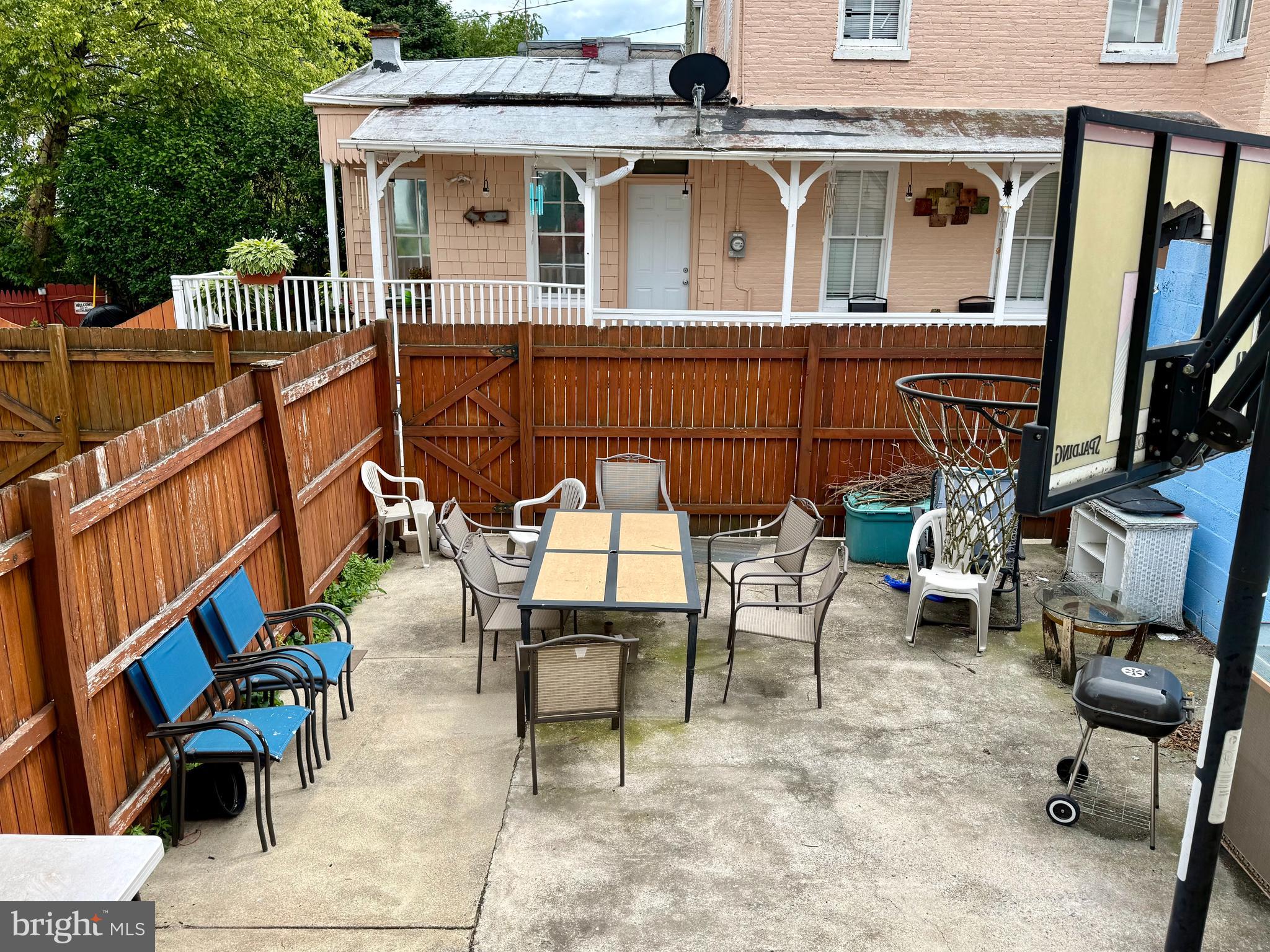 326 WINDSOR STREET