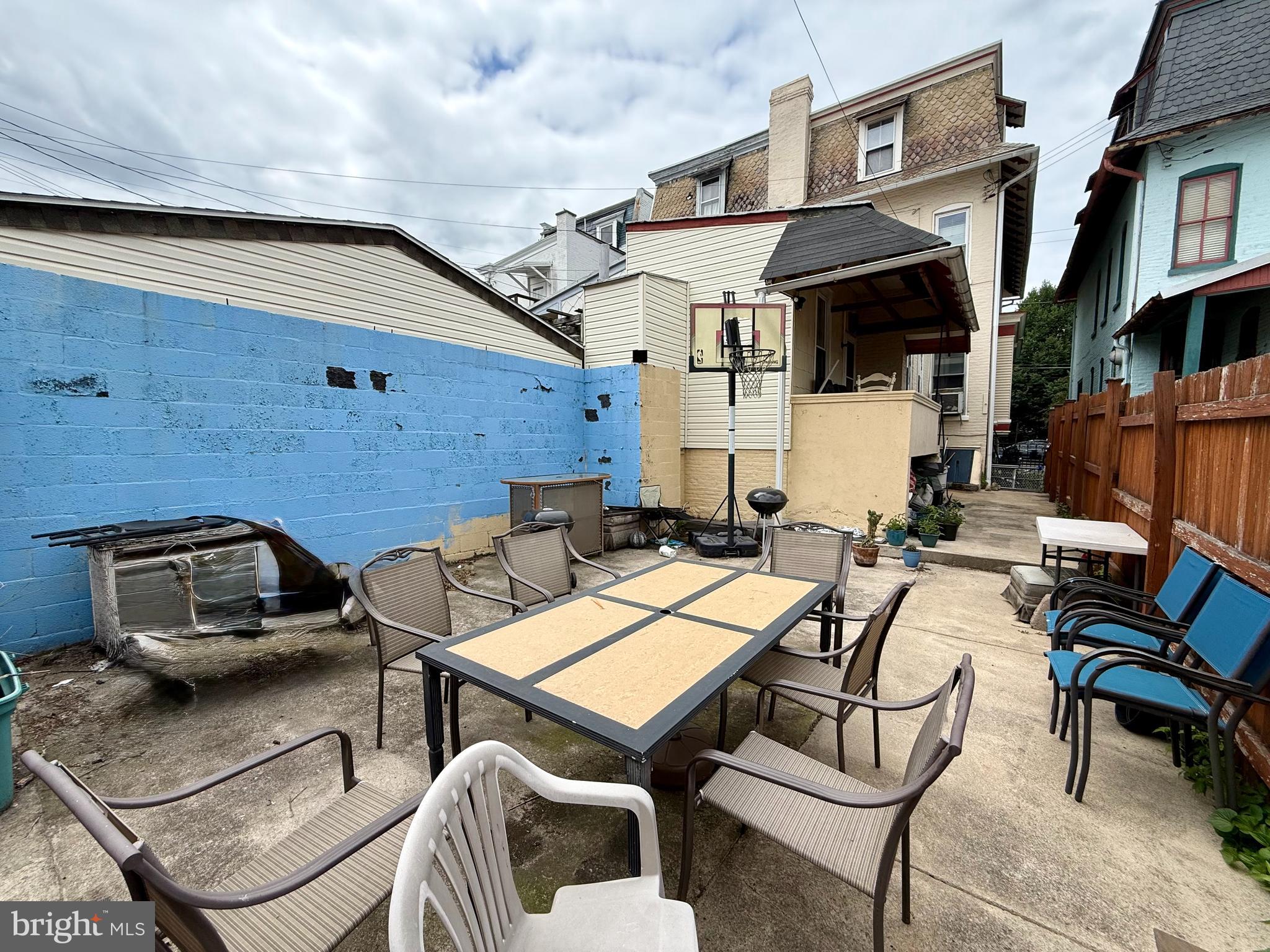 326 WINDSOR STREET