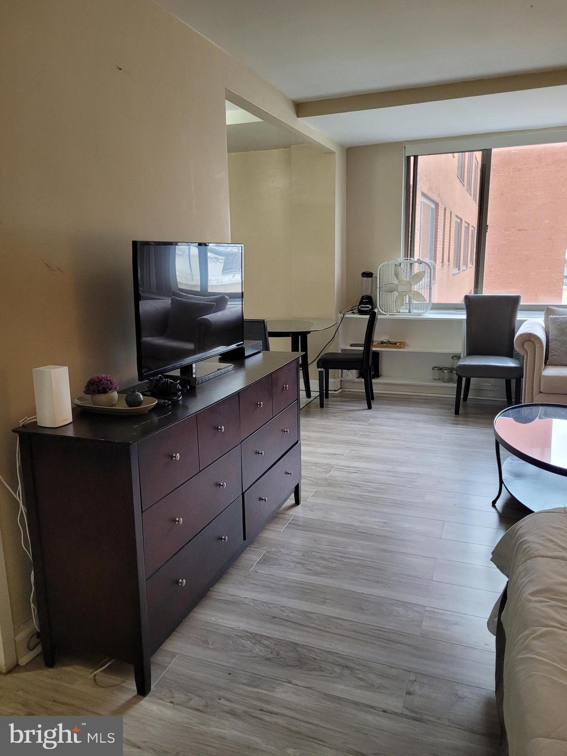 RIVER PLACE NORTH - Residential