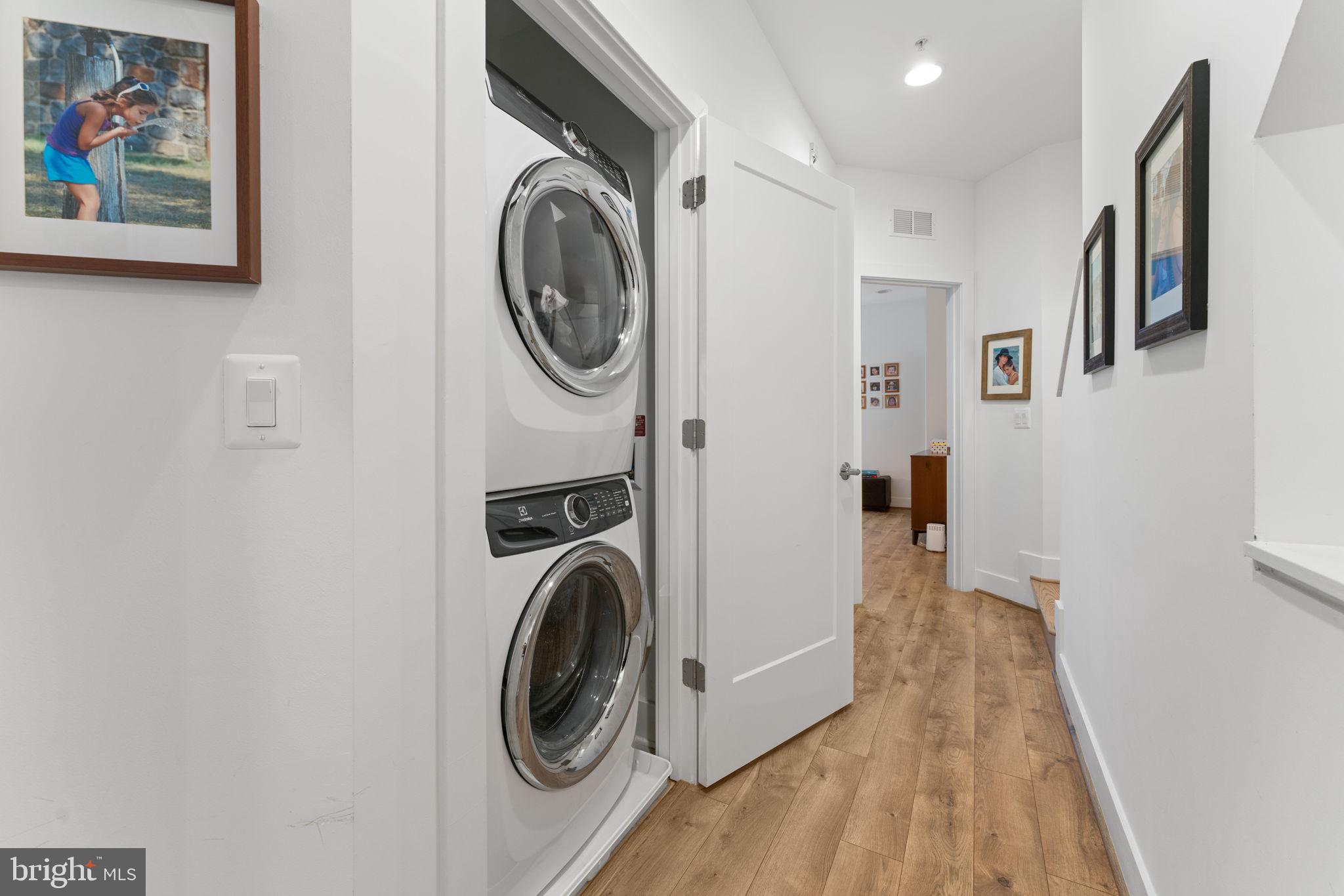 TOWER OAKS - Residential