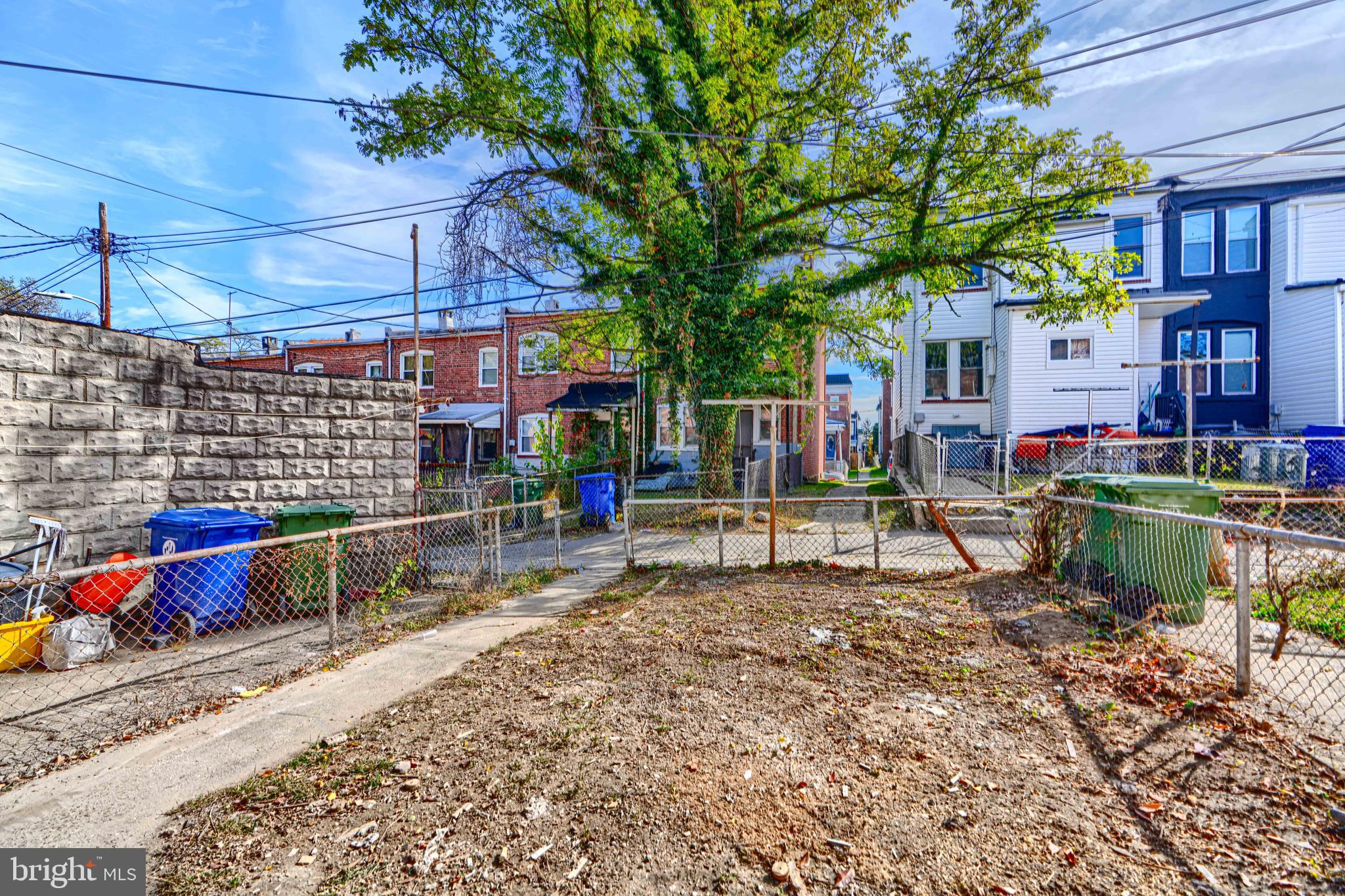 EDGEWOOD - Residential