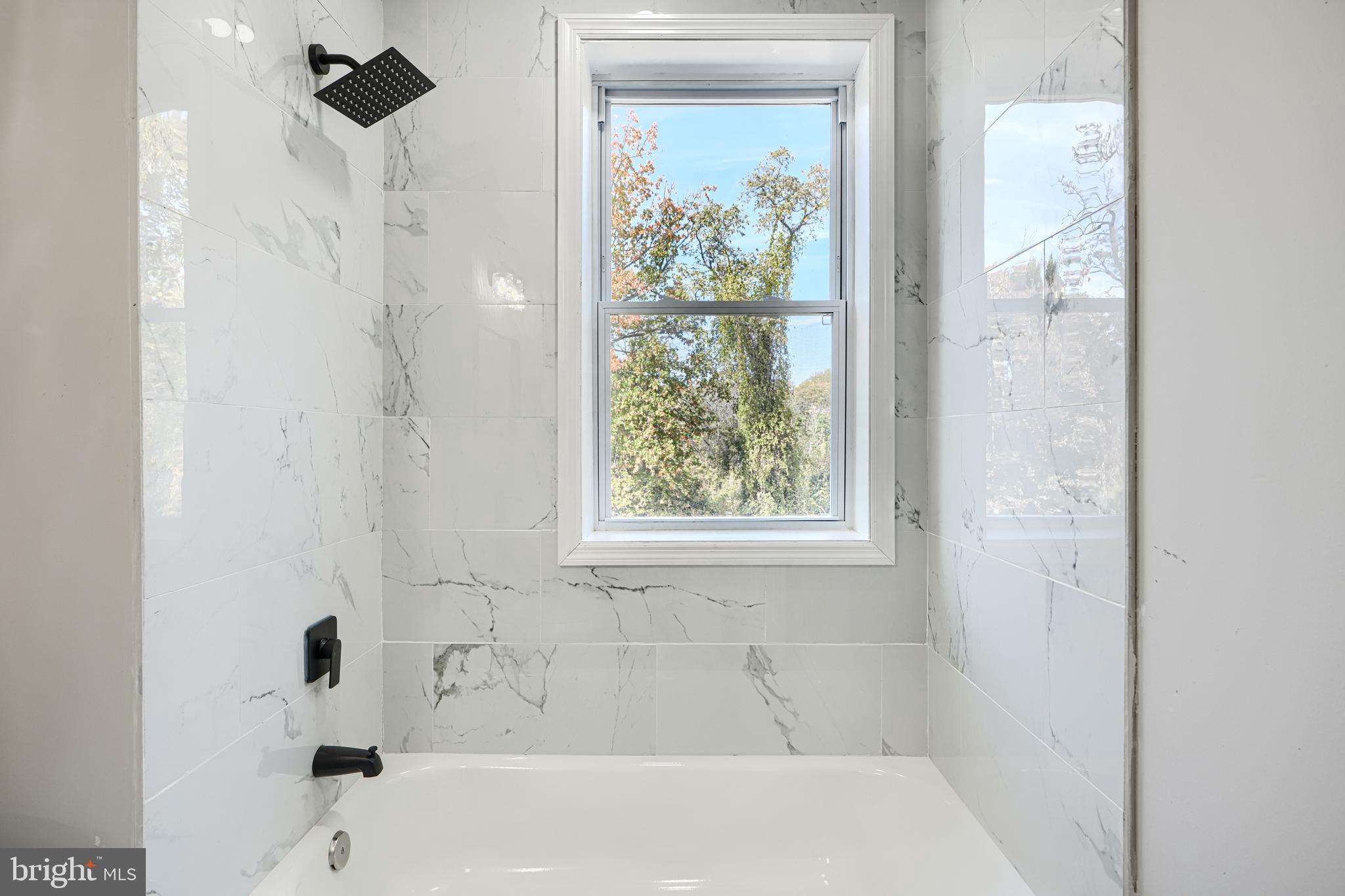 EDGEWOOD - Residential