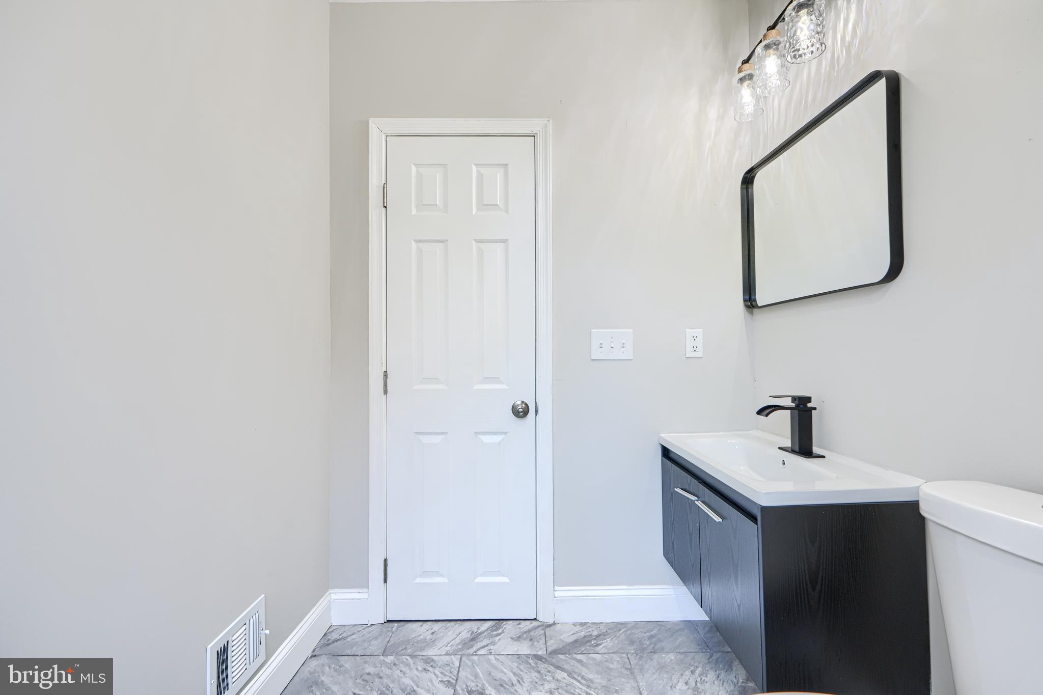 EDGEWOOD - Residential