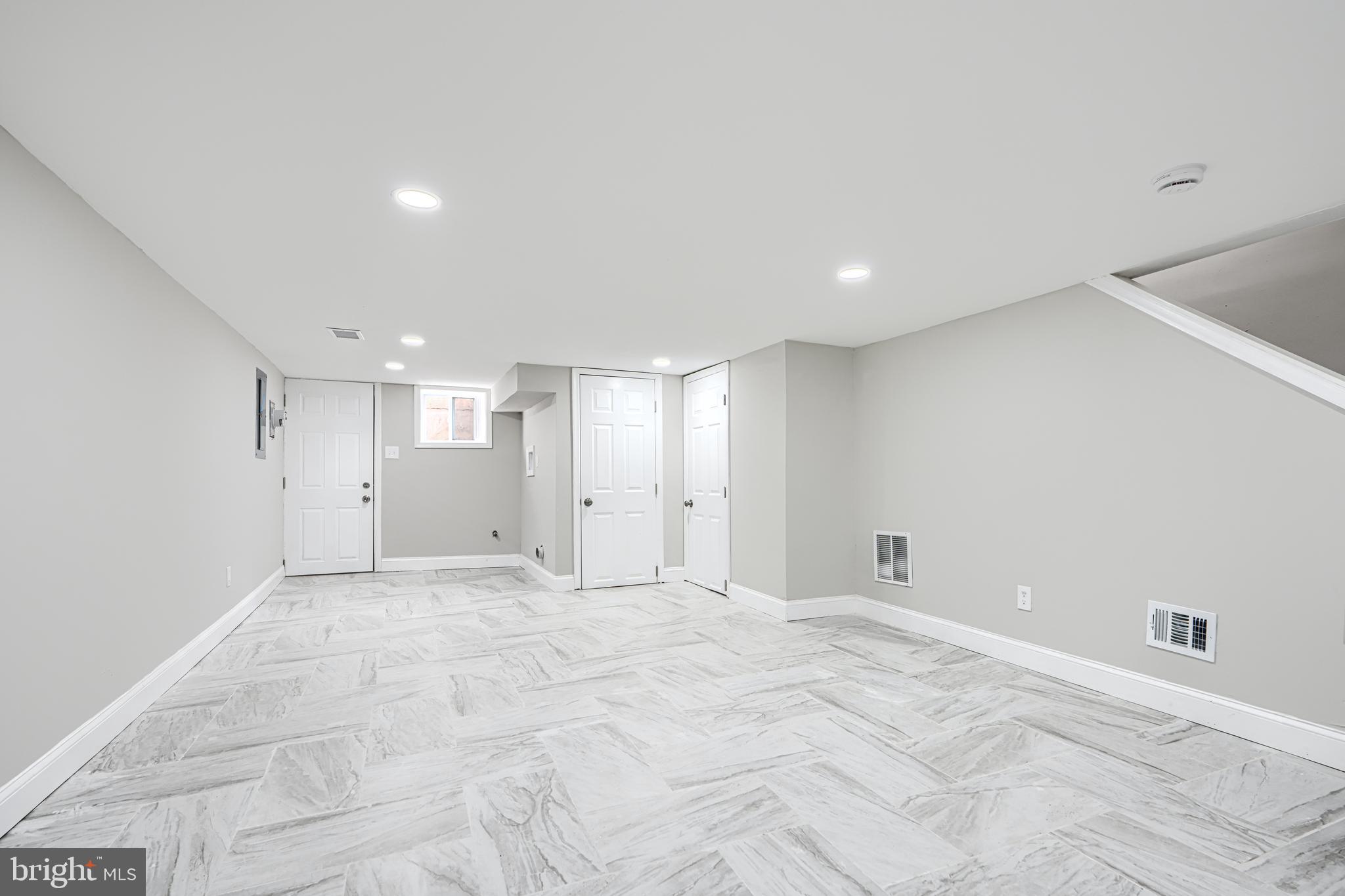 EDGEWOOD - Residential