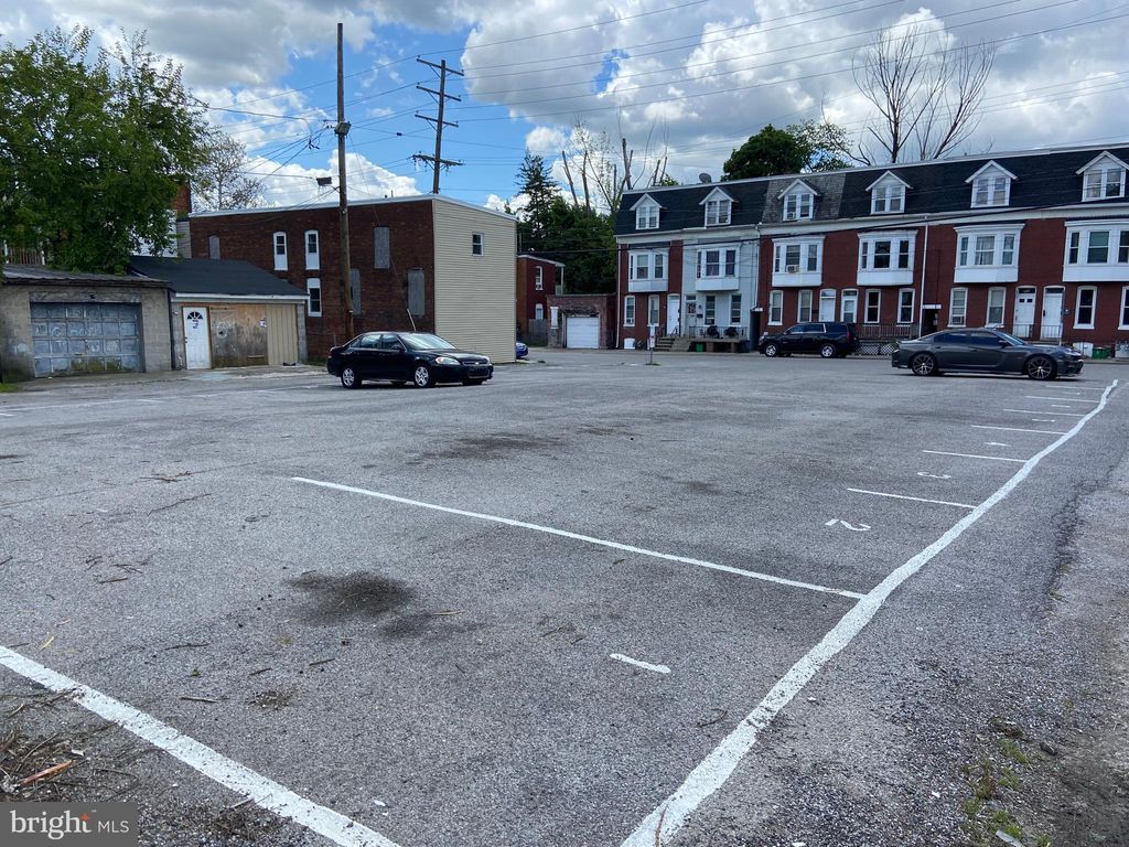 Photo of 747 S Pershing Avenue #PARKING SPOT, YORK, PA 17401 (MLS # PAYK2041476)