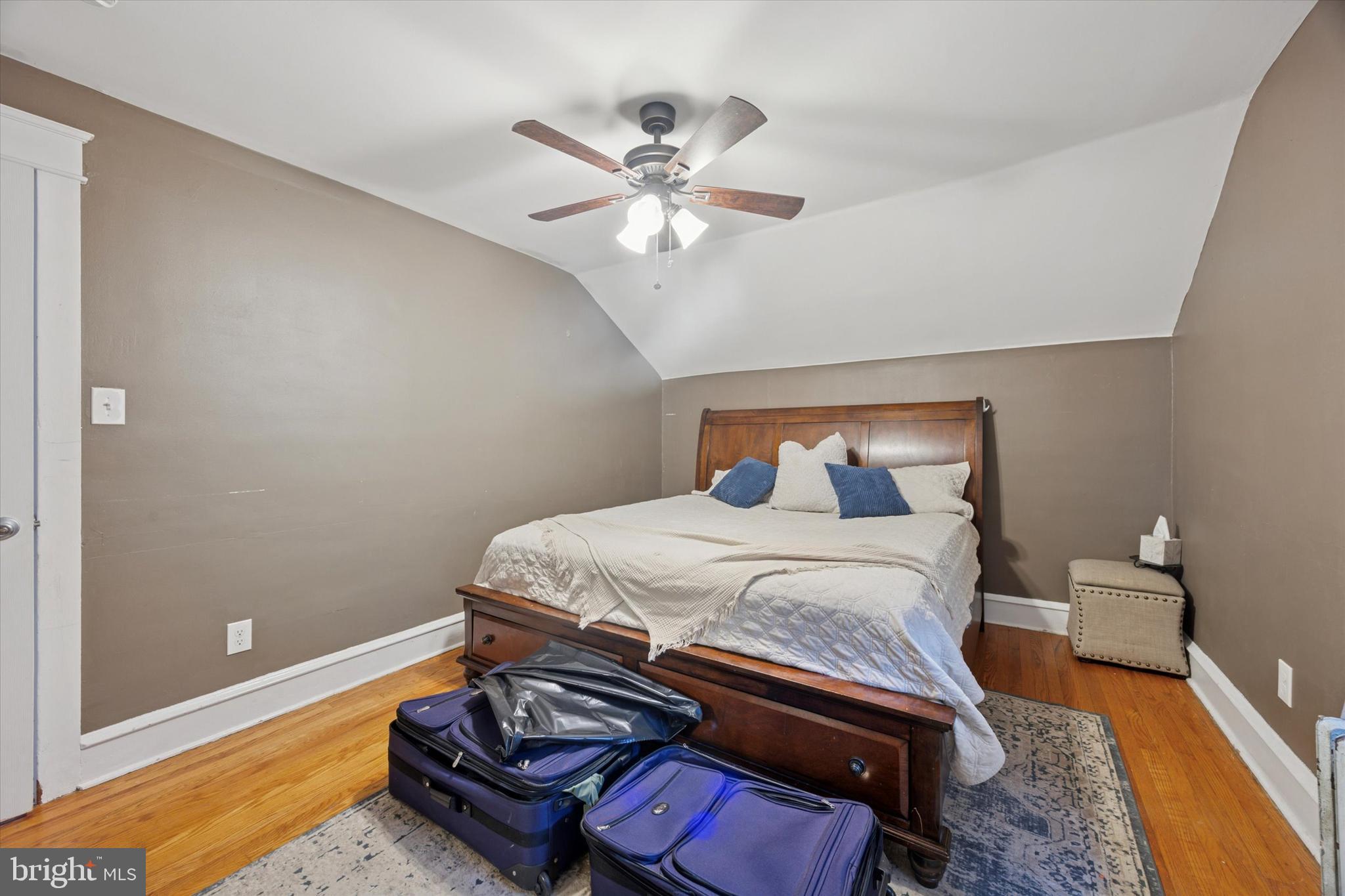 RIDLEY PARK - Residential