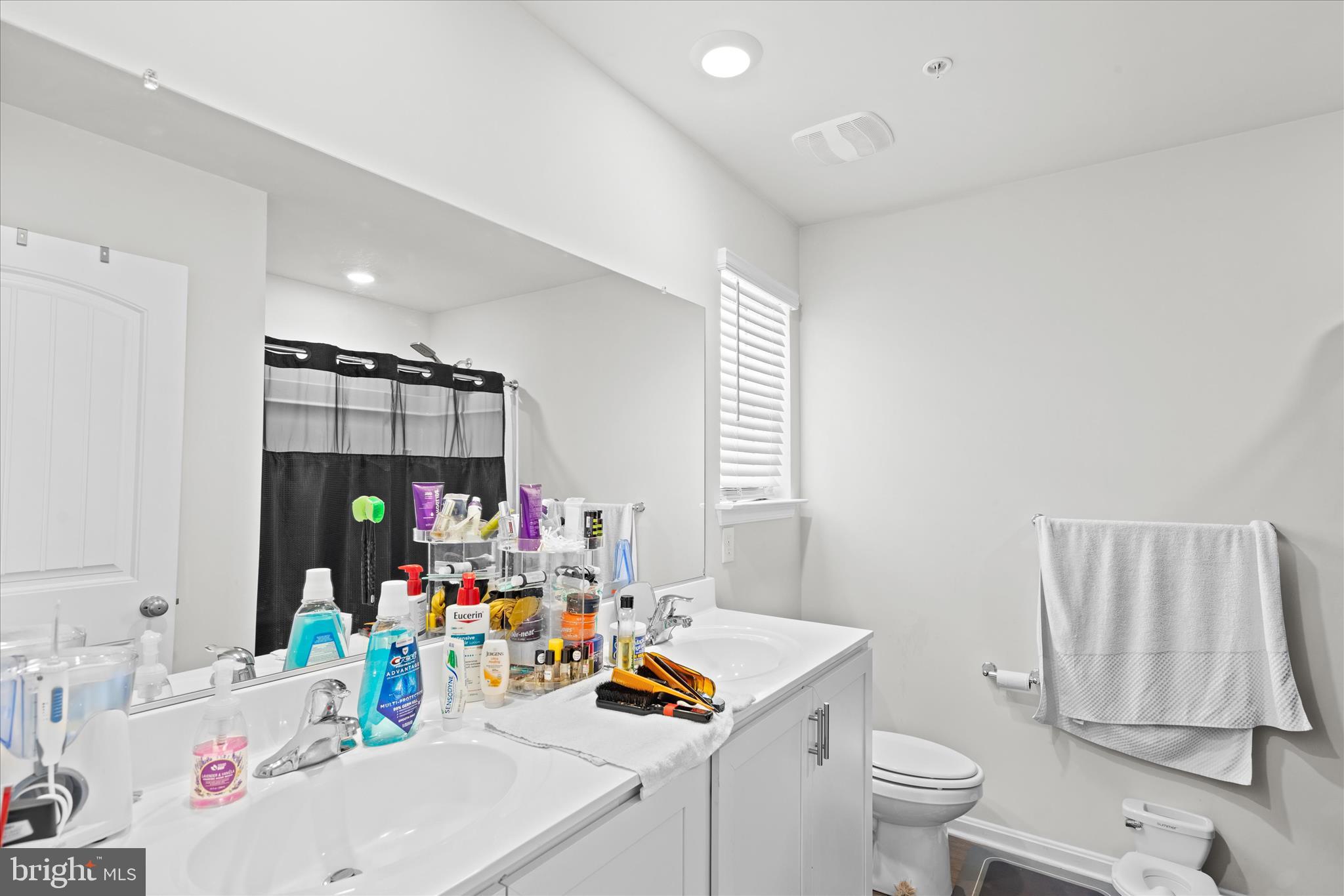 SASSAFRAS MEADOWS - Residential