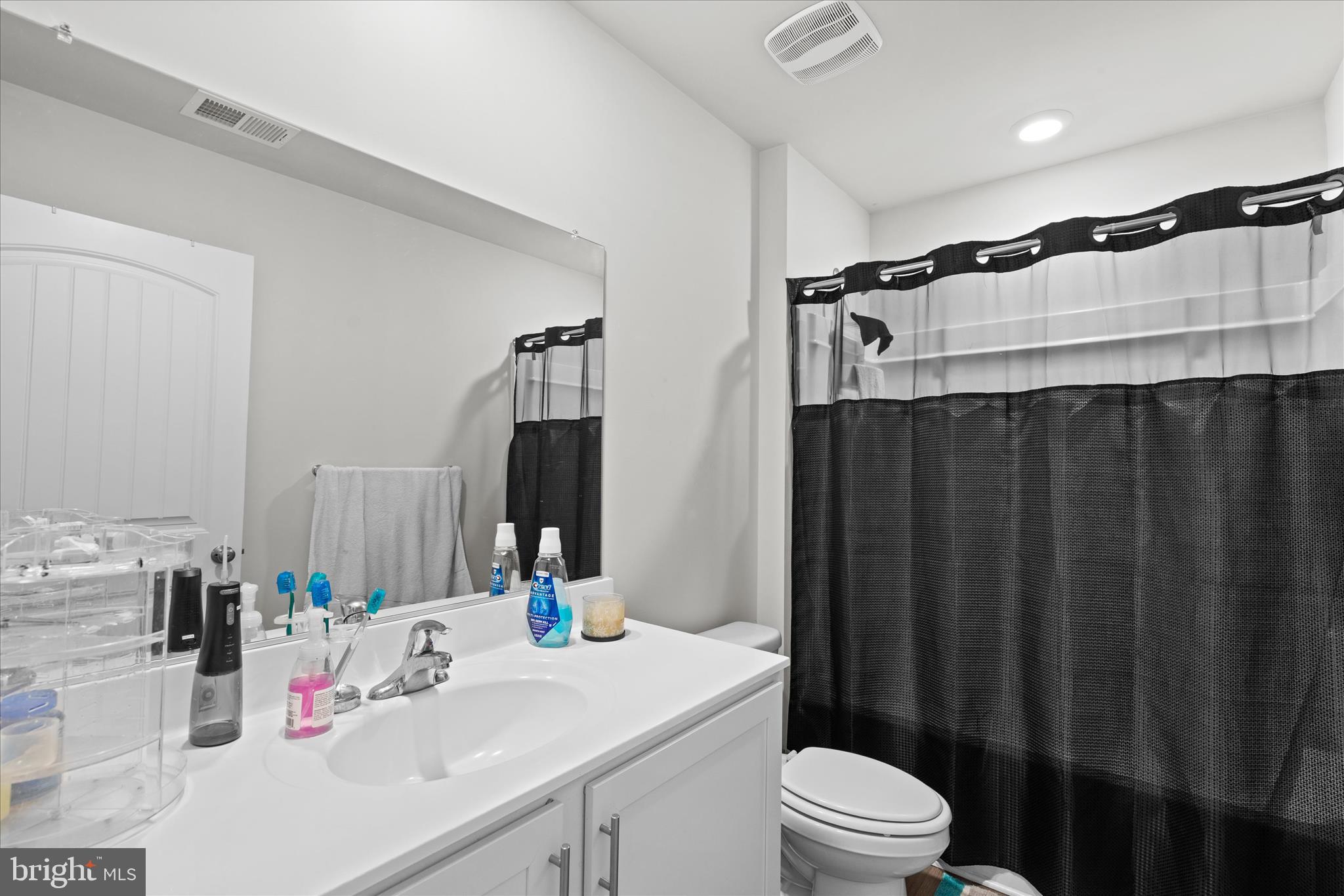 SASSAFRAS MEADOWS - Residential