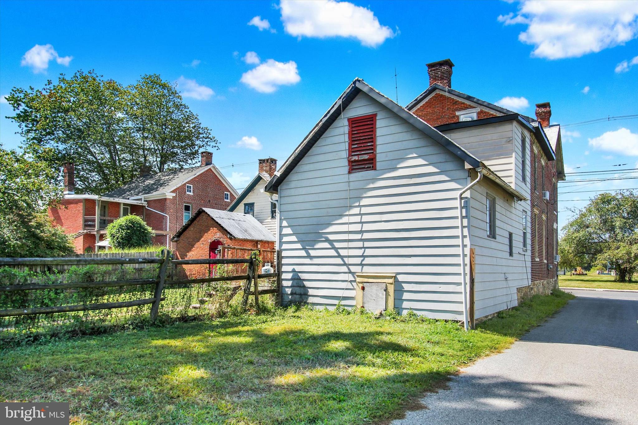 FAIRFIELD BOROUGH - Residential