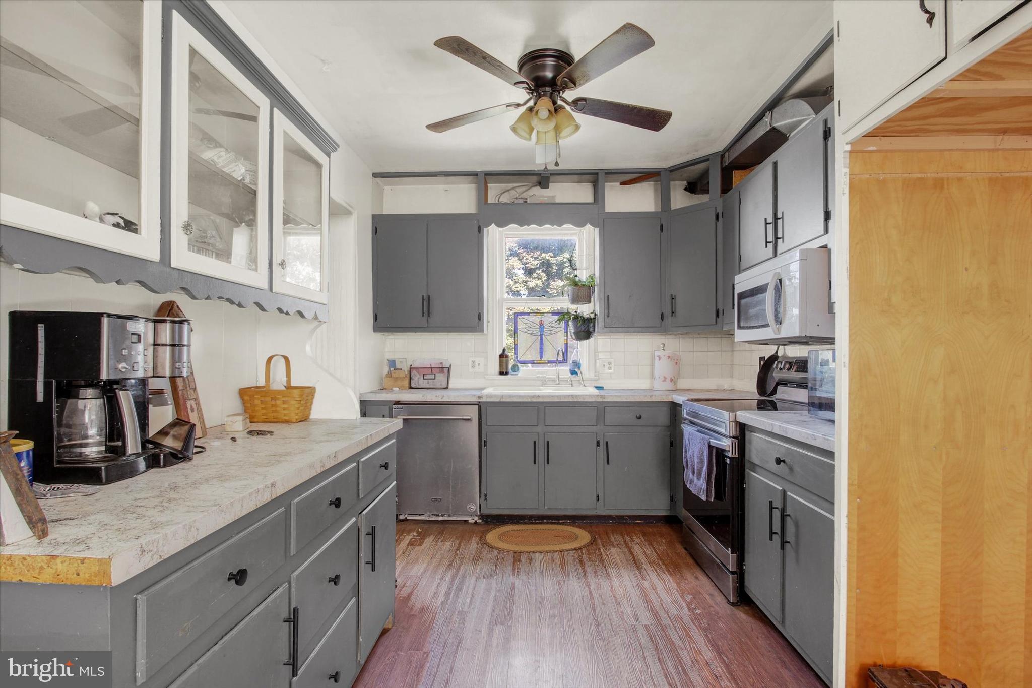 FAIRFIELD BOROUGH - Residential