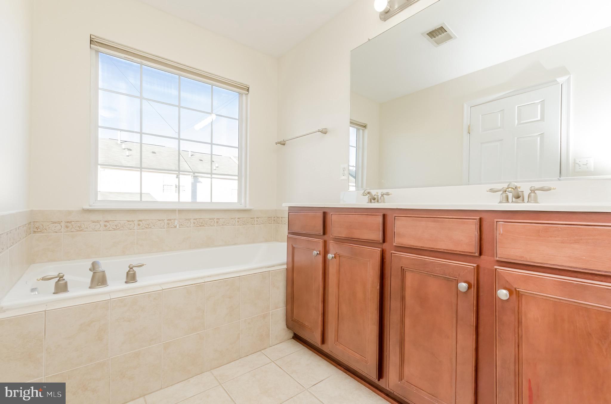 LEE'S RIDGE - Residential