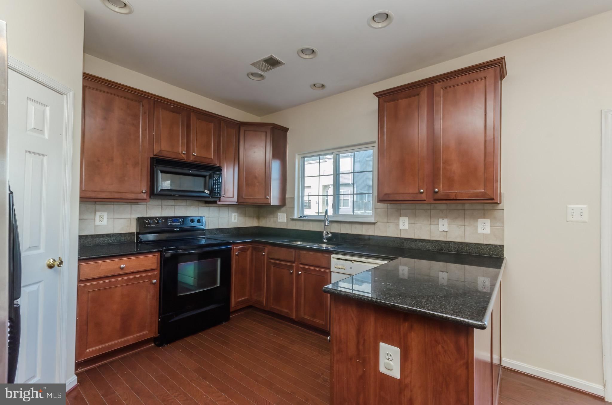 LEE'S RIDGE - Residential