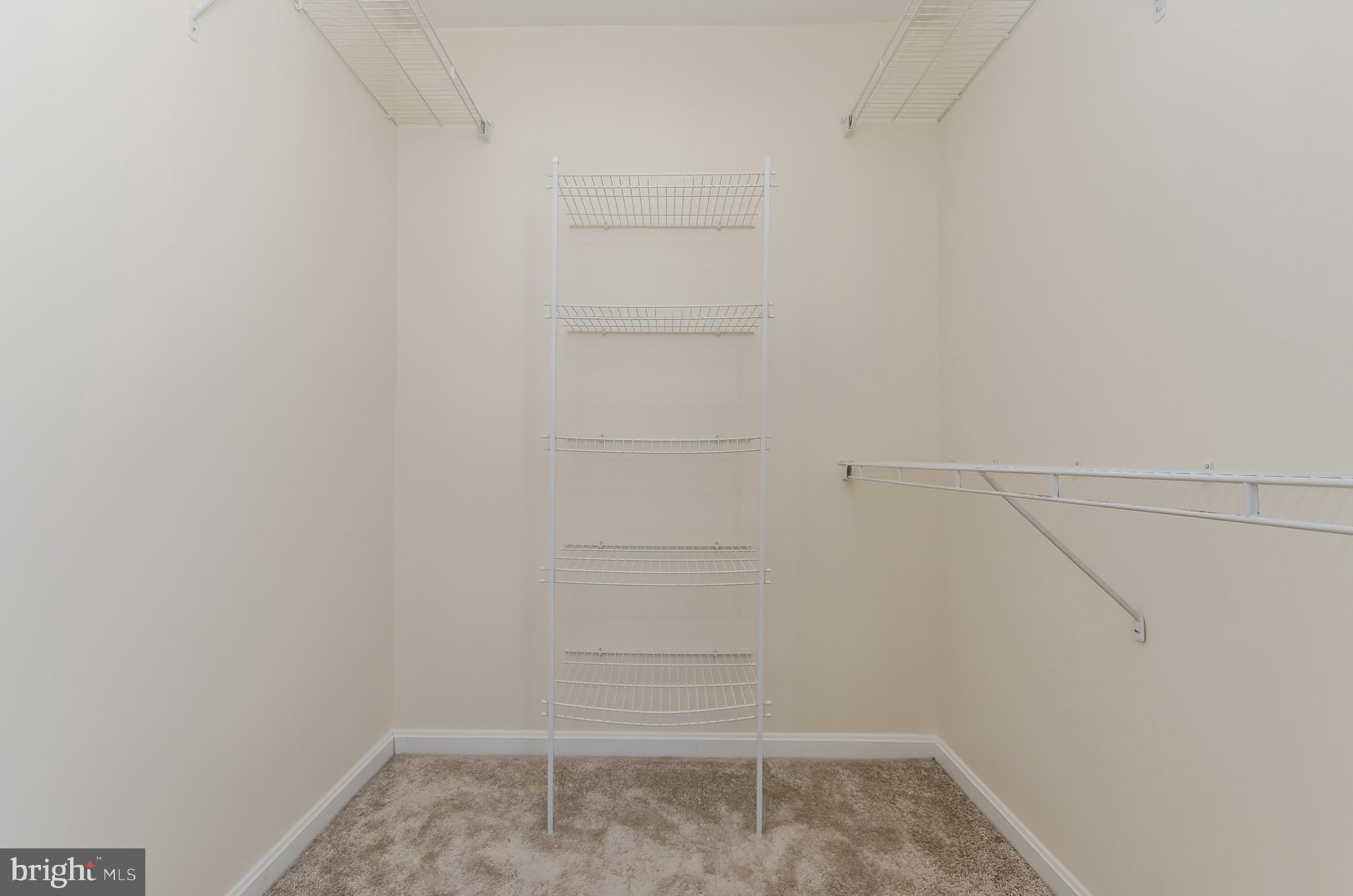 LEE'S RIDGE - Residential